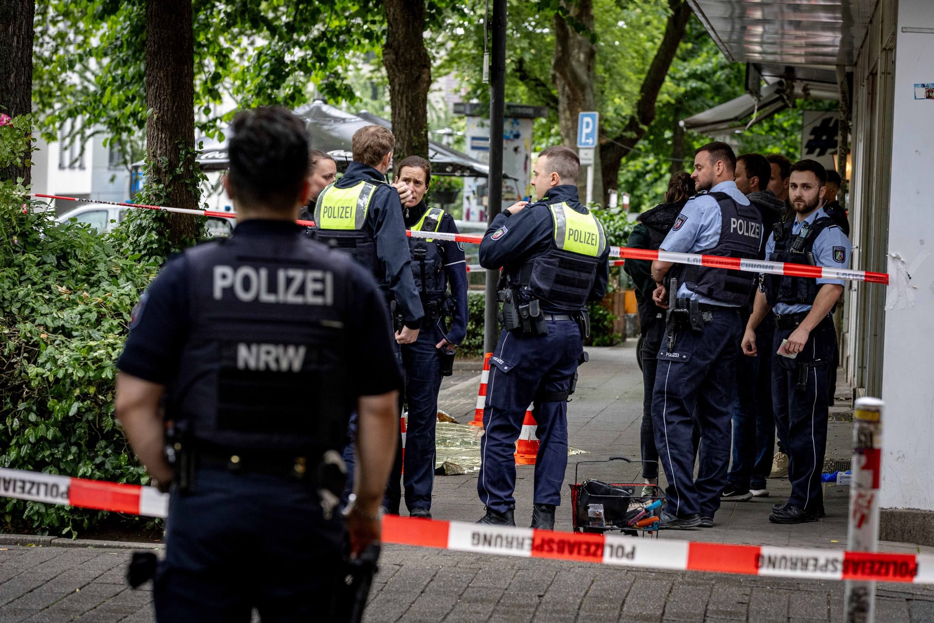 Einsatz in der Essener Innenstadt: Die Polizei ist mit einem Großaufgebot vor Ort.