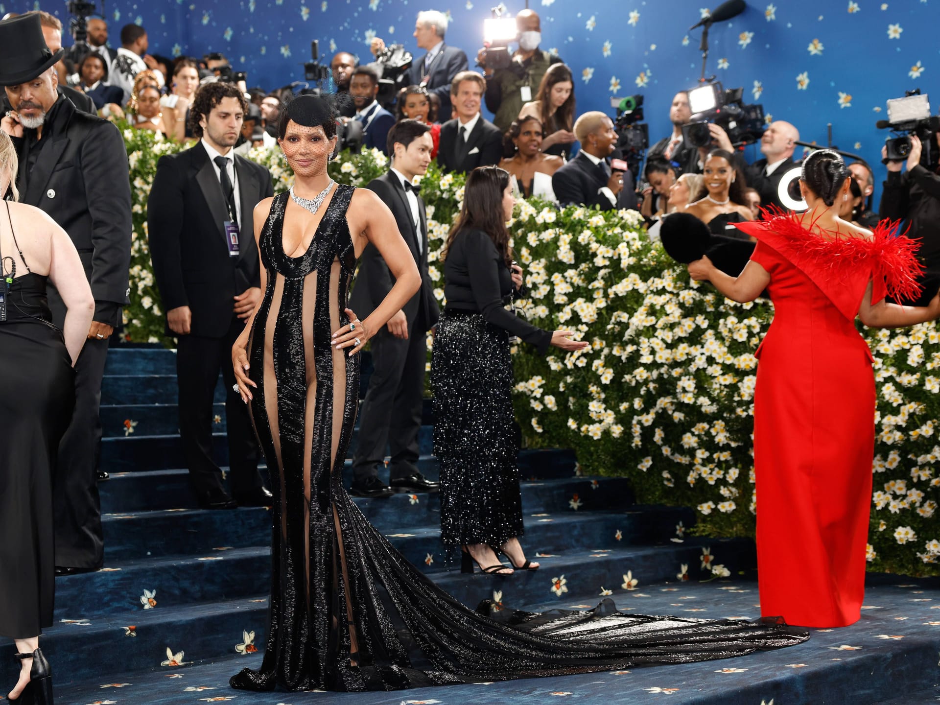Halle Berry: Ihr Kleid sorgte für Aufsehen.