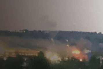 Das Bild zeigt offenbar den ukrainischen Angriff auf die Fabrik in Bolchow.