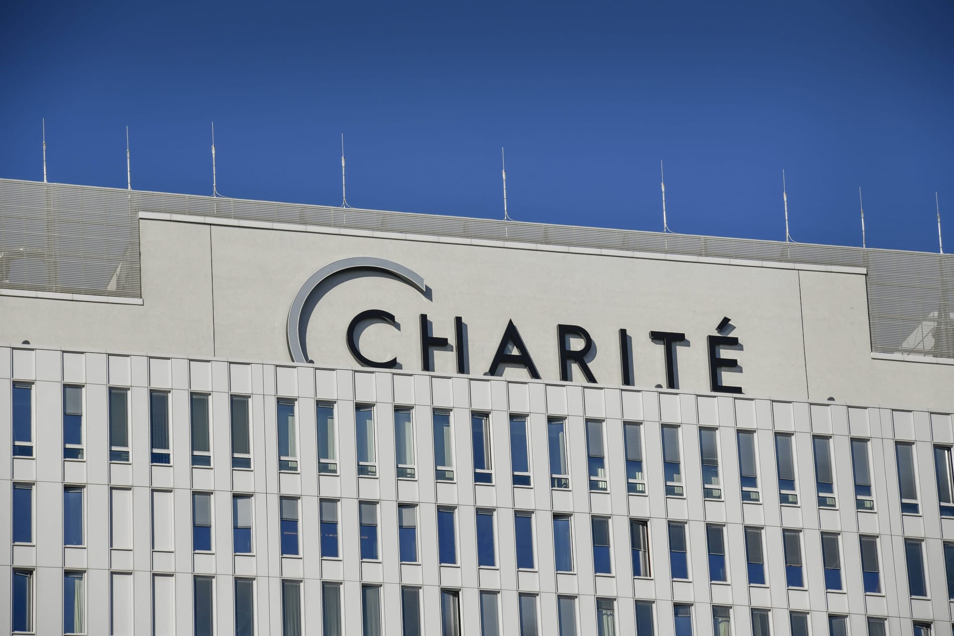 Charite, Bettenhochhaus, Luisenstrasse, Mitte, Berlin, Deutschland