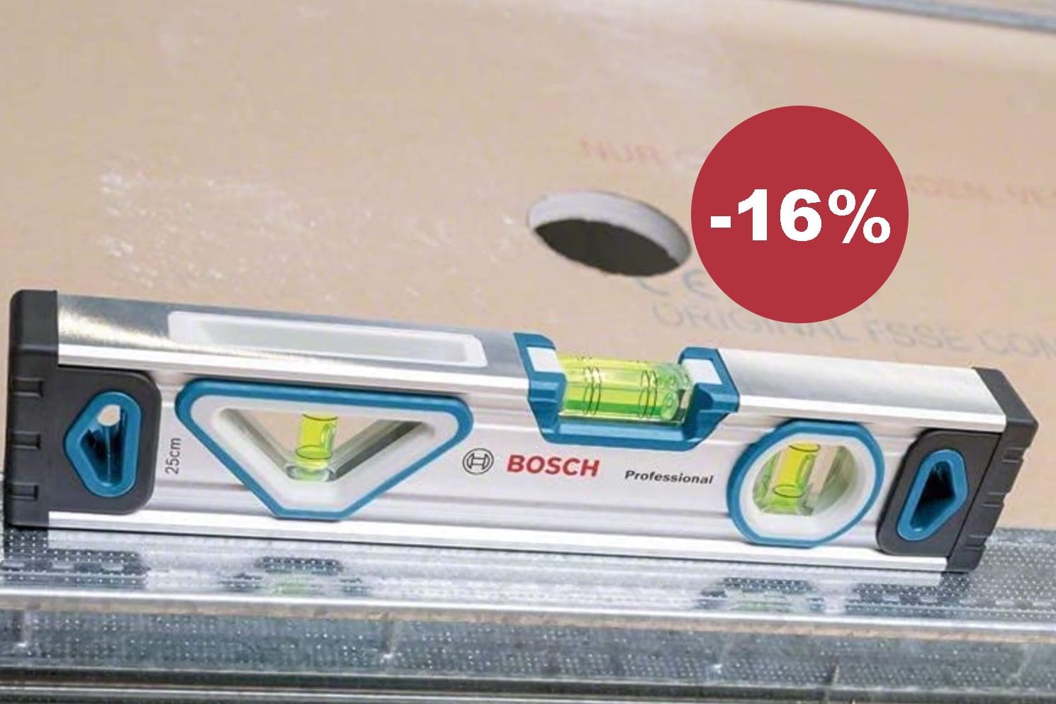 Kompakt, magnetisch, vielseitig: Diese Bosch-Wasserwaage passt in jede Werkzeugtasche.