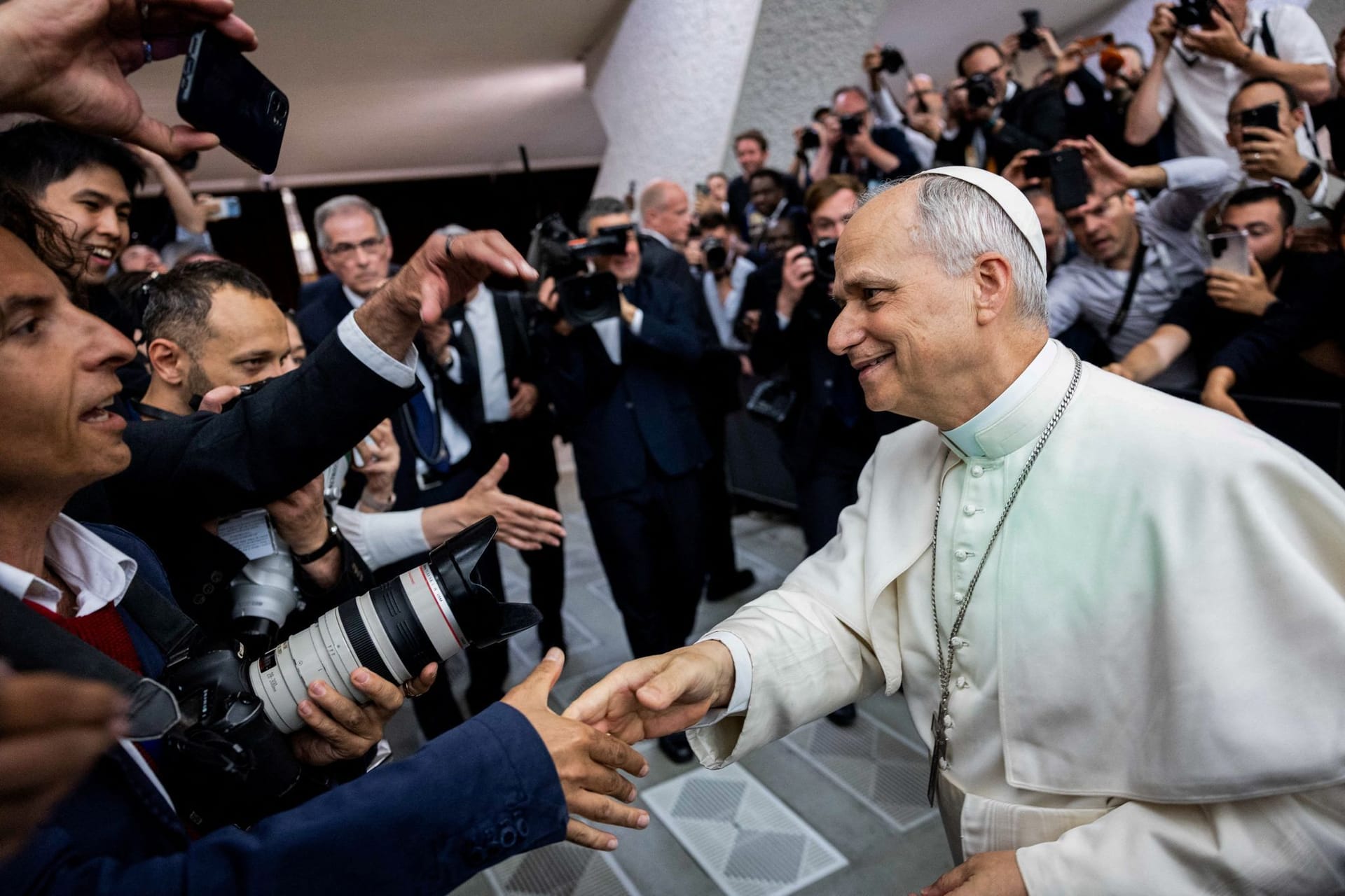 Papst Leo XIV. bei einem Treffen mit Medienvertretern im Vatikan.