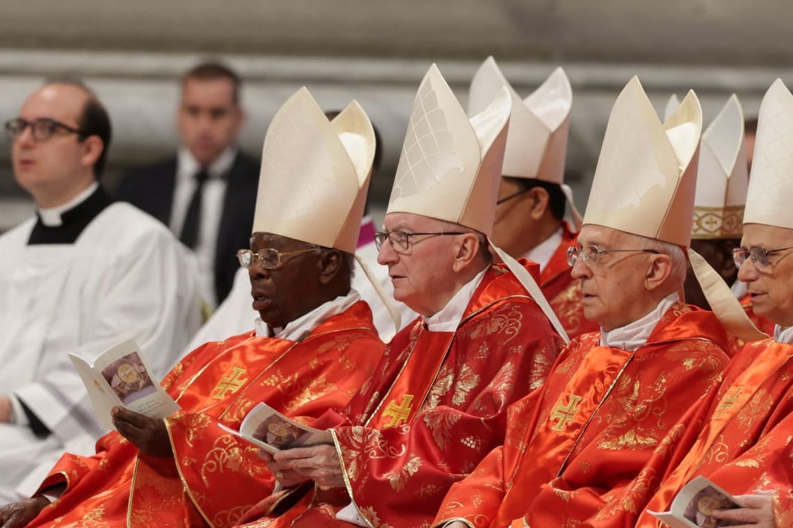 Kardinäle bei der Heiligen Messe im Petersdom vor dem Beginn des Konklaves: Ab 16.30 Uhr beginnt das Prozedere in der Sixtinischen Kapelle.