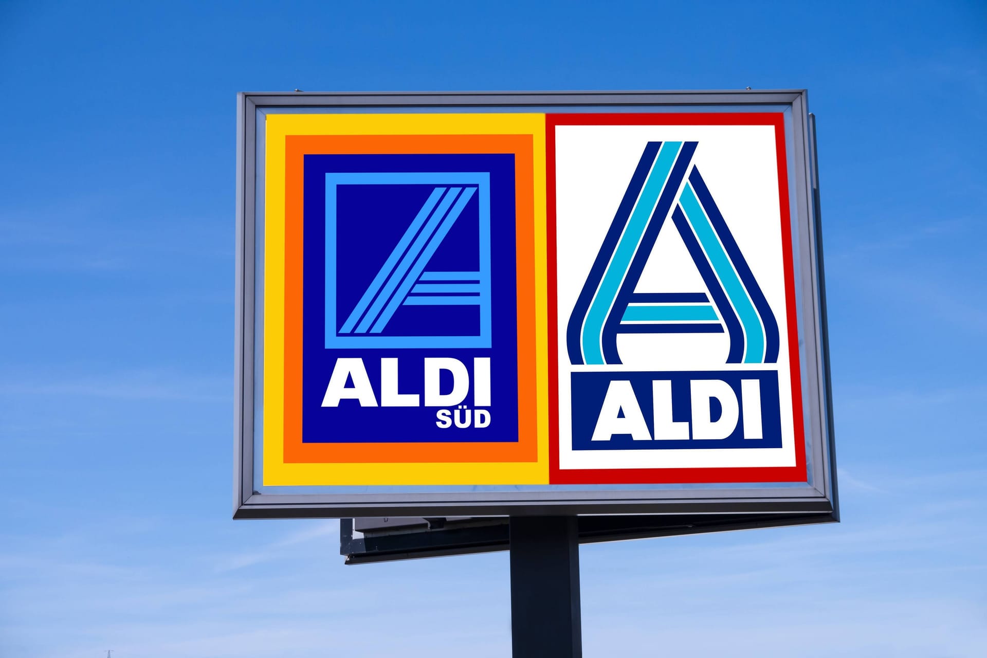 Aldi Nord und Aldi Süd: Die Discounter senken die Preise auf rund 100 Produkte.