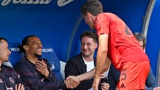 Leroy Sané erlaubt sich einen Scherz mit Thomas Müller