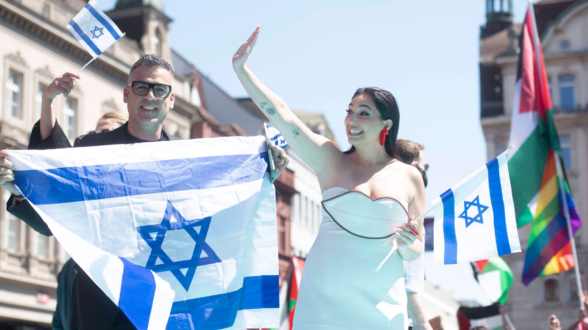 Die israelische Sängerin Yuval Raphael bei der Vorstellung aller ESC-Künstler in Basel.