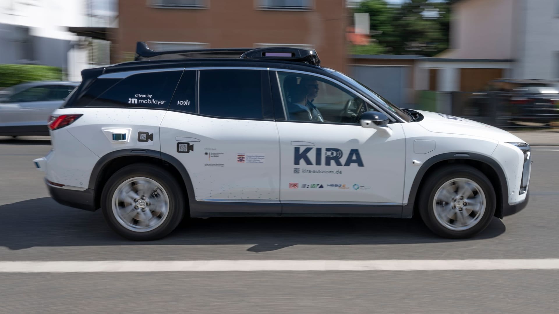 Autonomes Fahrzeug «KIRA»