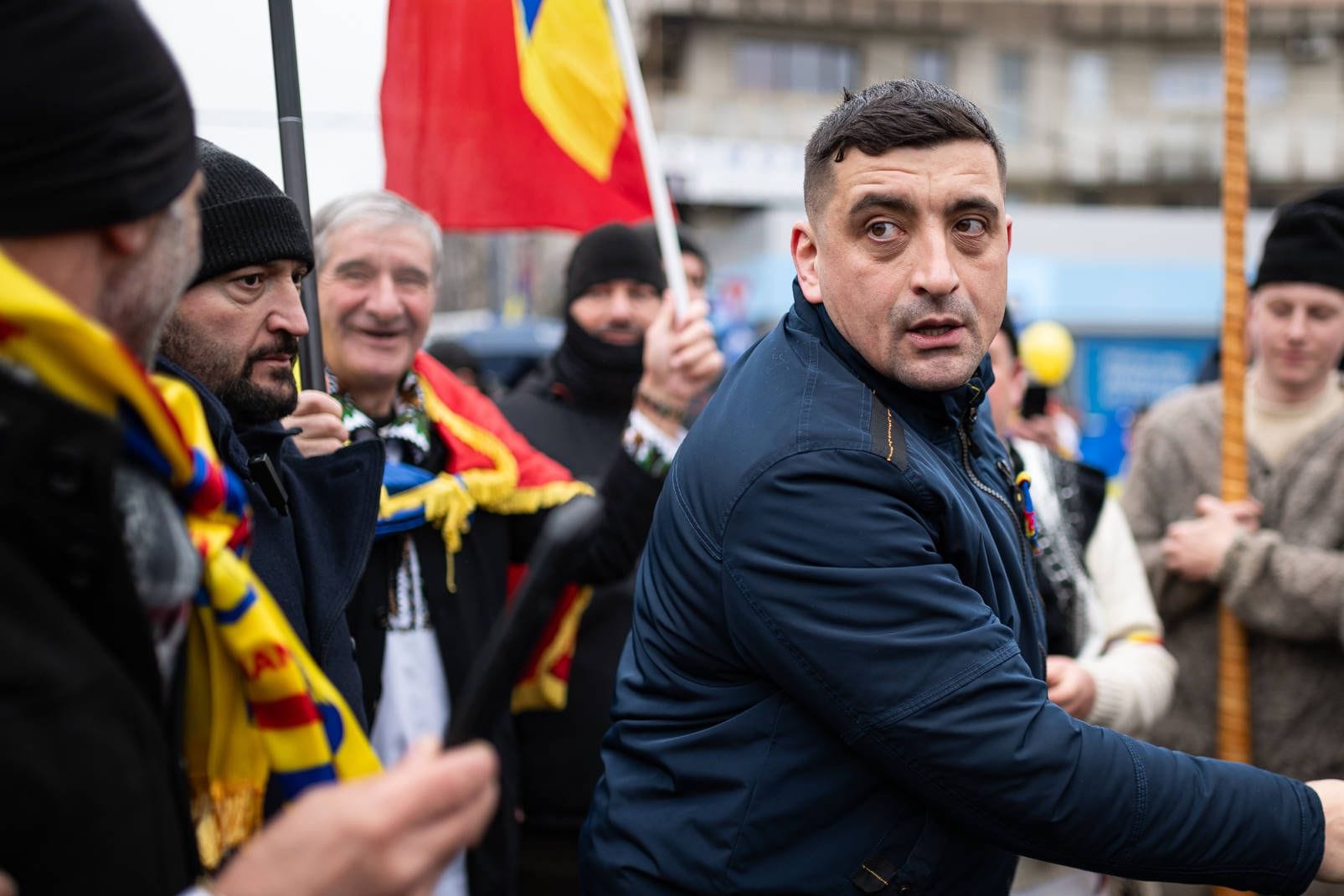 George Simion bei einer Demonstration gegen die rumänische Regierung (Archivbild): Die Annullierung der vorangegangenen Wahl bezeichnete er als Putsch.