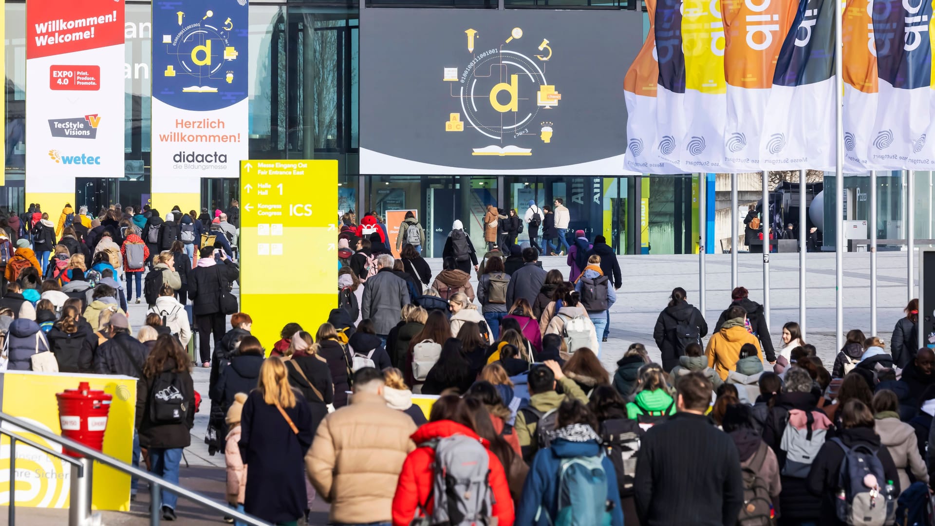 Die Didacta 2025: In Stuttgart kamen rund 60.000 Besucher zu Europas größter Bildungsmesse – 2027 findet sie in Hannover statt.