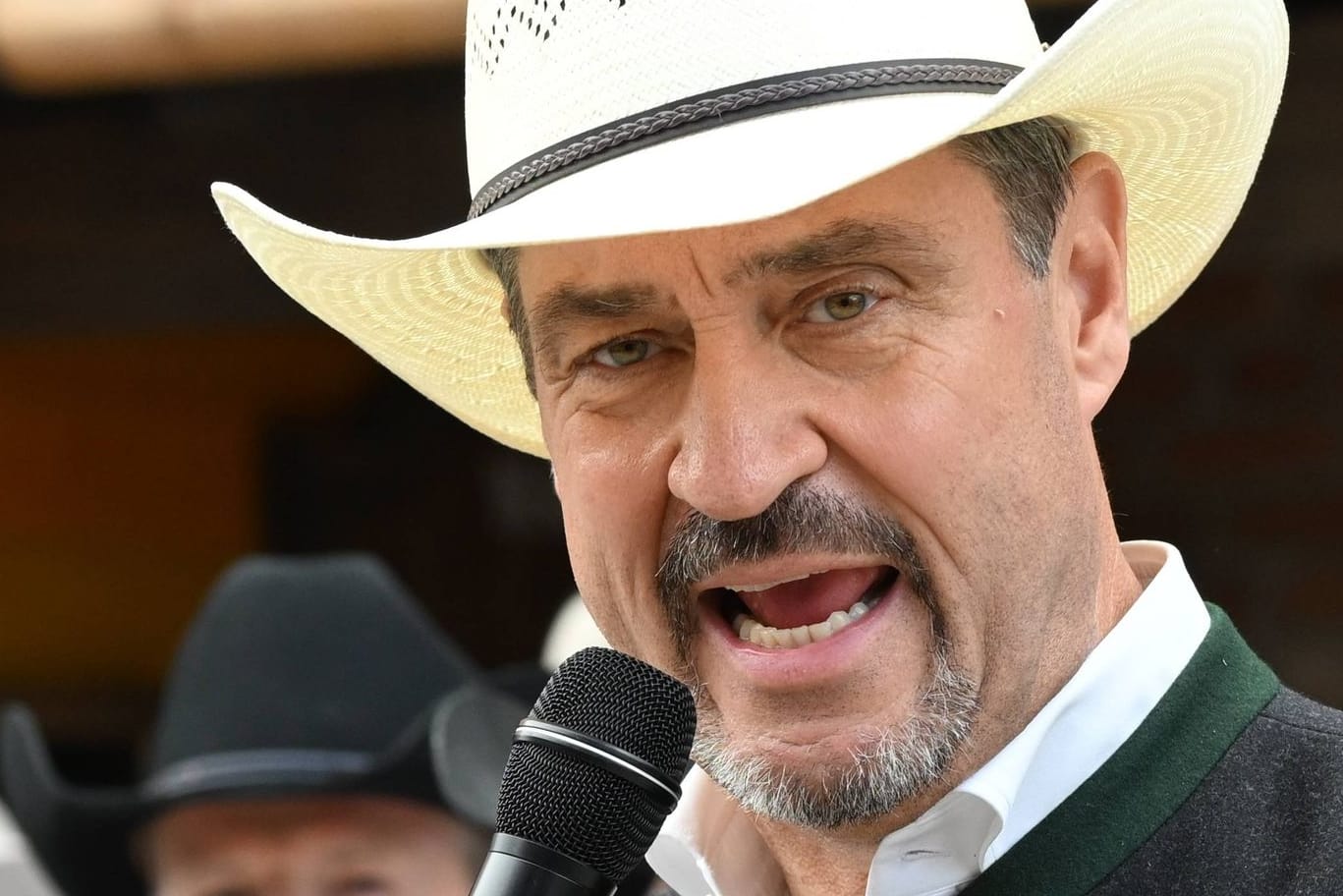 Markus Söder (CSU) in der bayerischen Westernstadt Pullman City: Er sieht Deutschland bei der Integration "überfordert".