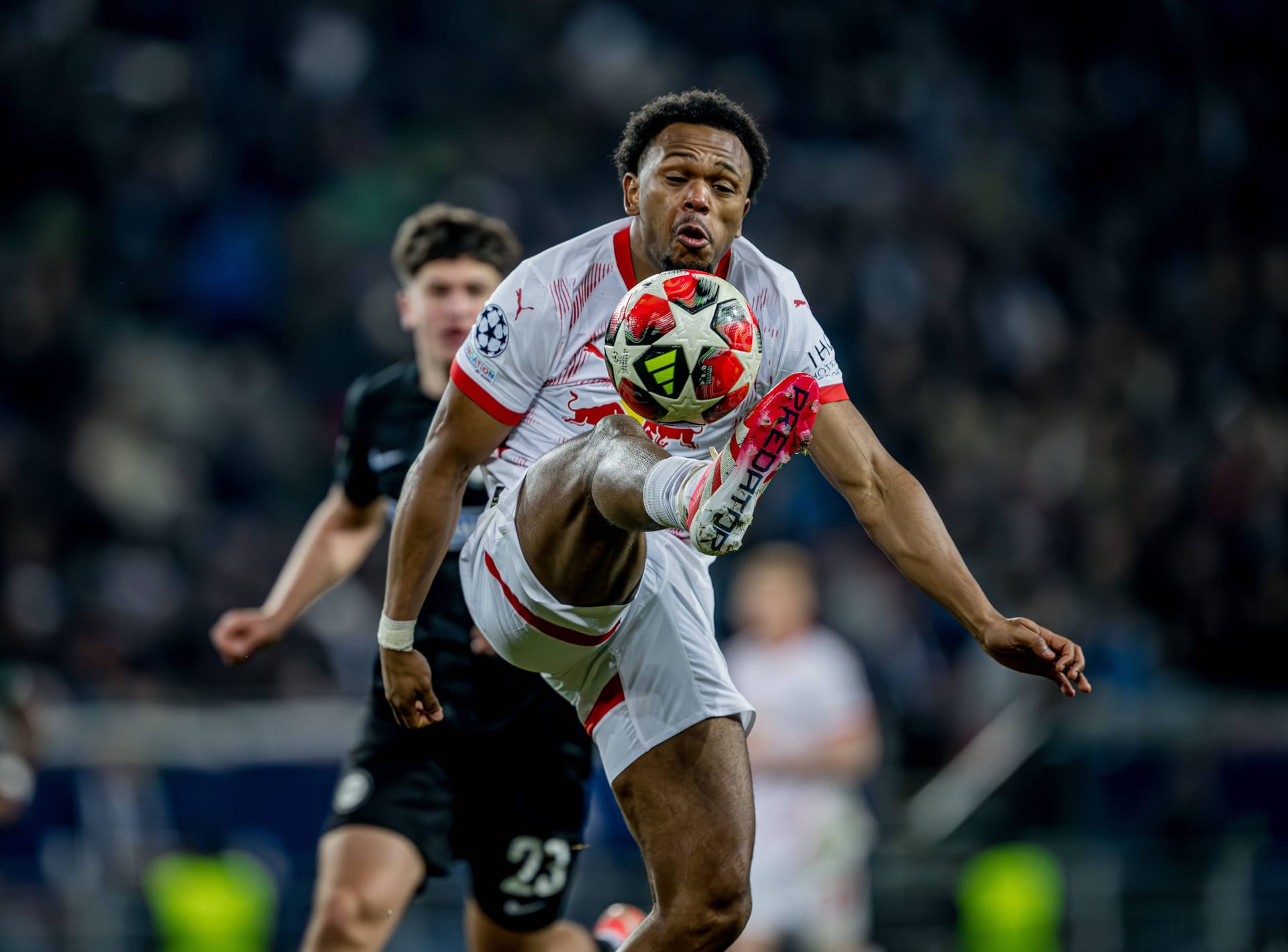 Loïs Openda am Ball: Am letzten Spieltag kassierte das Team eine 0:1-Niederlage gegen Sturm Graz.