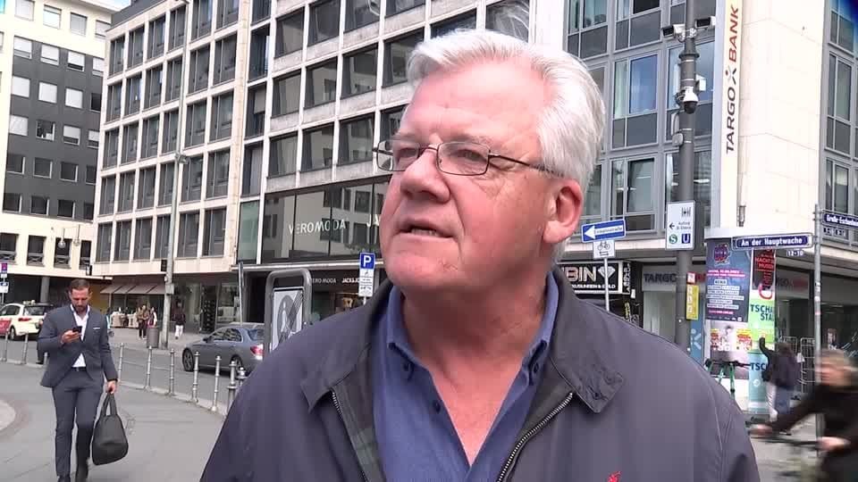 MERZ-REAKTIONEN/VOX POPS