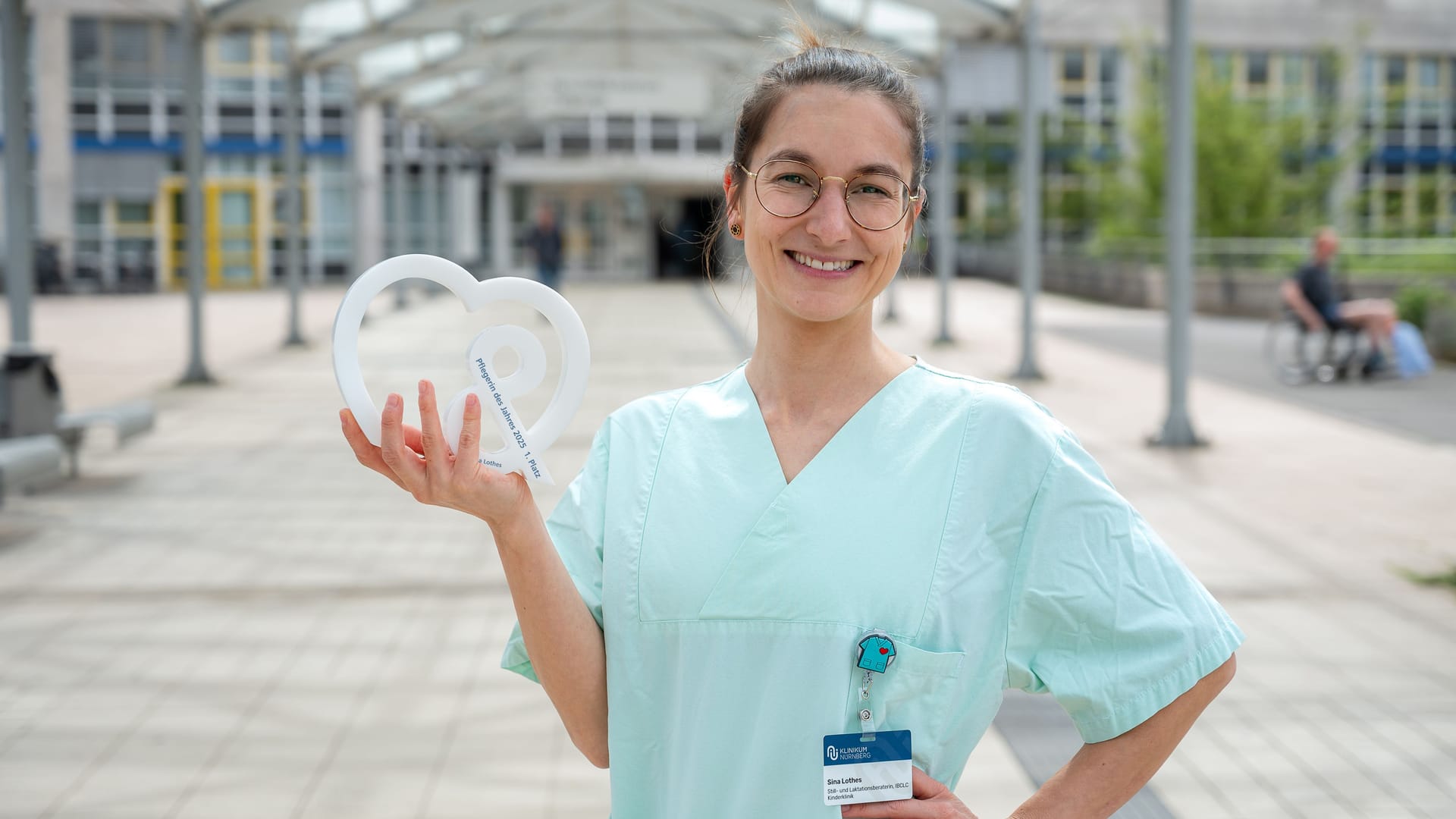 Pflegerin des Jahres 2025: Sina Lothes ist Stillberaterin in der Kinderklinik im Südklinikum Nürnberg. Pflegerin des Jahres 2025: Sina Lothes ist Stillberaterin in der Kinderklinik im Südklinikum Nürnberg.