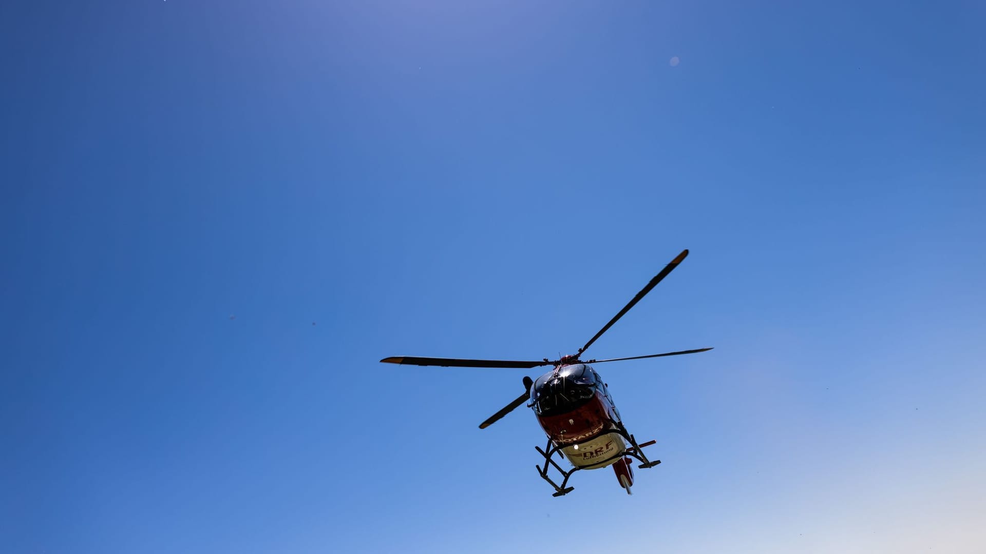 Ein Rettungshubschrauber - Symbolbild Ein Rettungshubschrauber - Symbolbild