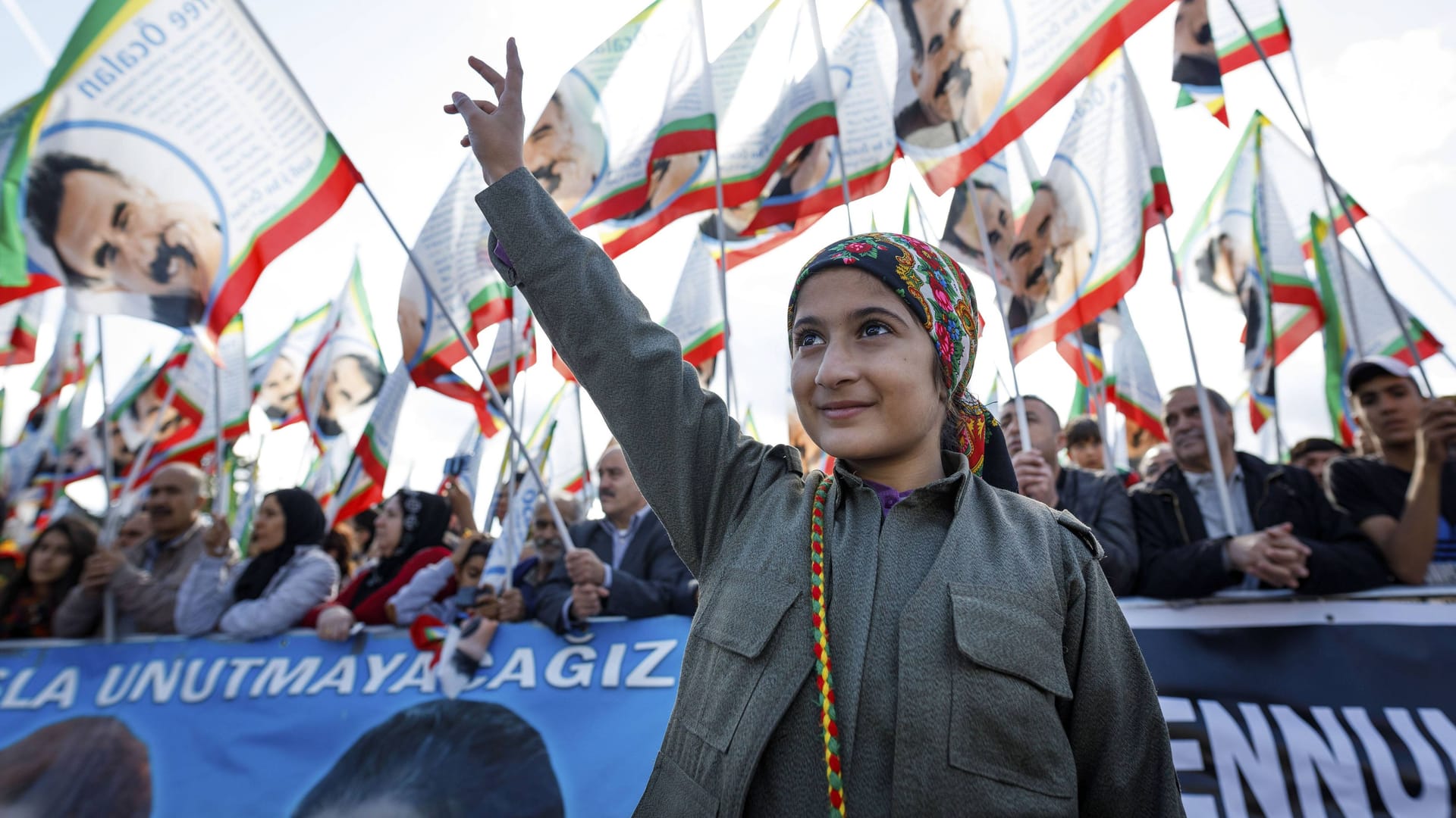 Pro-kurdische Demo in Köln (Archivbild): Insgesamt forderte der Konflikt zwischen der PKK und der Türkei 40.000 Todesopfer. Pro-kurdische Demo in Köln (Archivbild): Insgesamt forderte der Konflikt zwischen der PKK und der Türkei 40.000 Todesopfer.