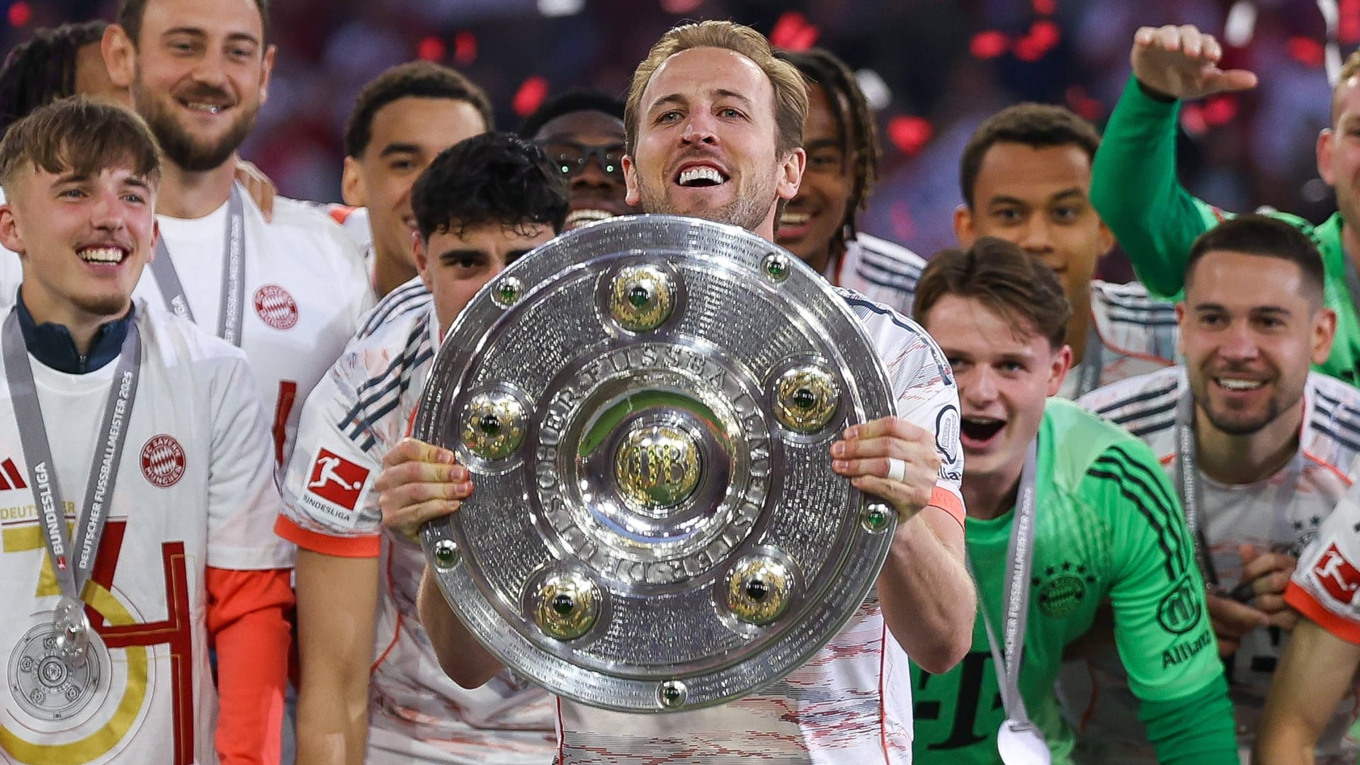Harry Kane: Der Starstürmer feierte mit dem FC Bayern seinen ersten Titelgewinn überhaupt.