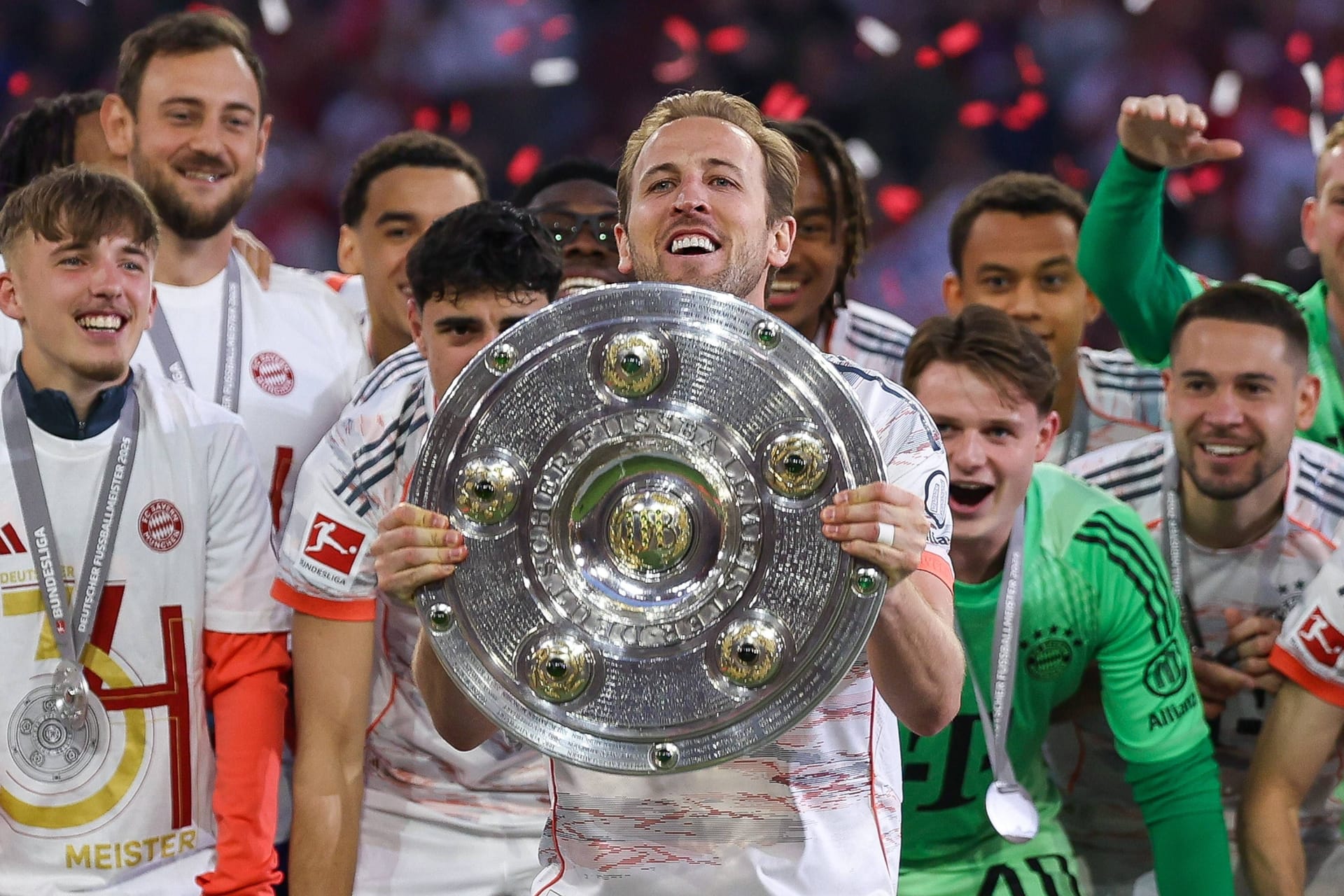 Harry Kane: Der Starstürmer feierte mit dem FC Bayern seinen ersten Titelgewinn überhaupt.