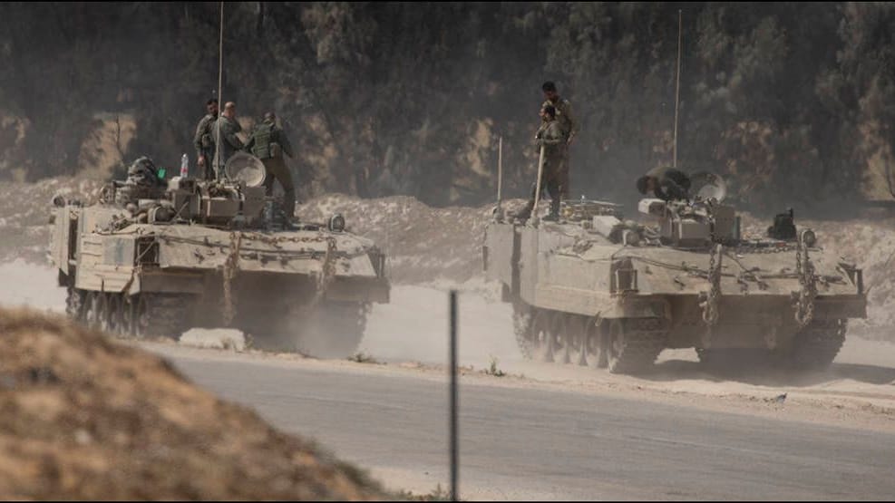 Israelische Soldaten im Gazastreifen. Offenbar gibt es den Vorschlag, dass die USA das Gebiet übergangsweise verwalten sollen (Archivbild) Israelische Soldaten im Gazastreifen. Offenbar gibt es den Vorschlag, dass die USA das Gebiet übergangsweise verwalten sollen (Archivbild)