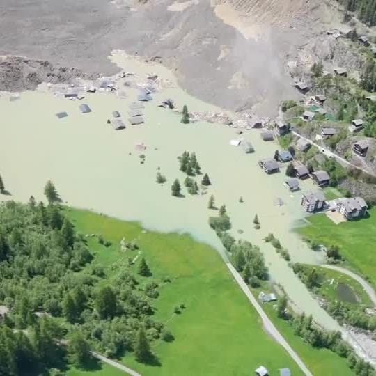 SCHWEIZ-GLETSCHERSTURZ/UPDATE