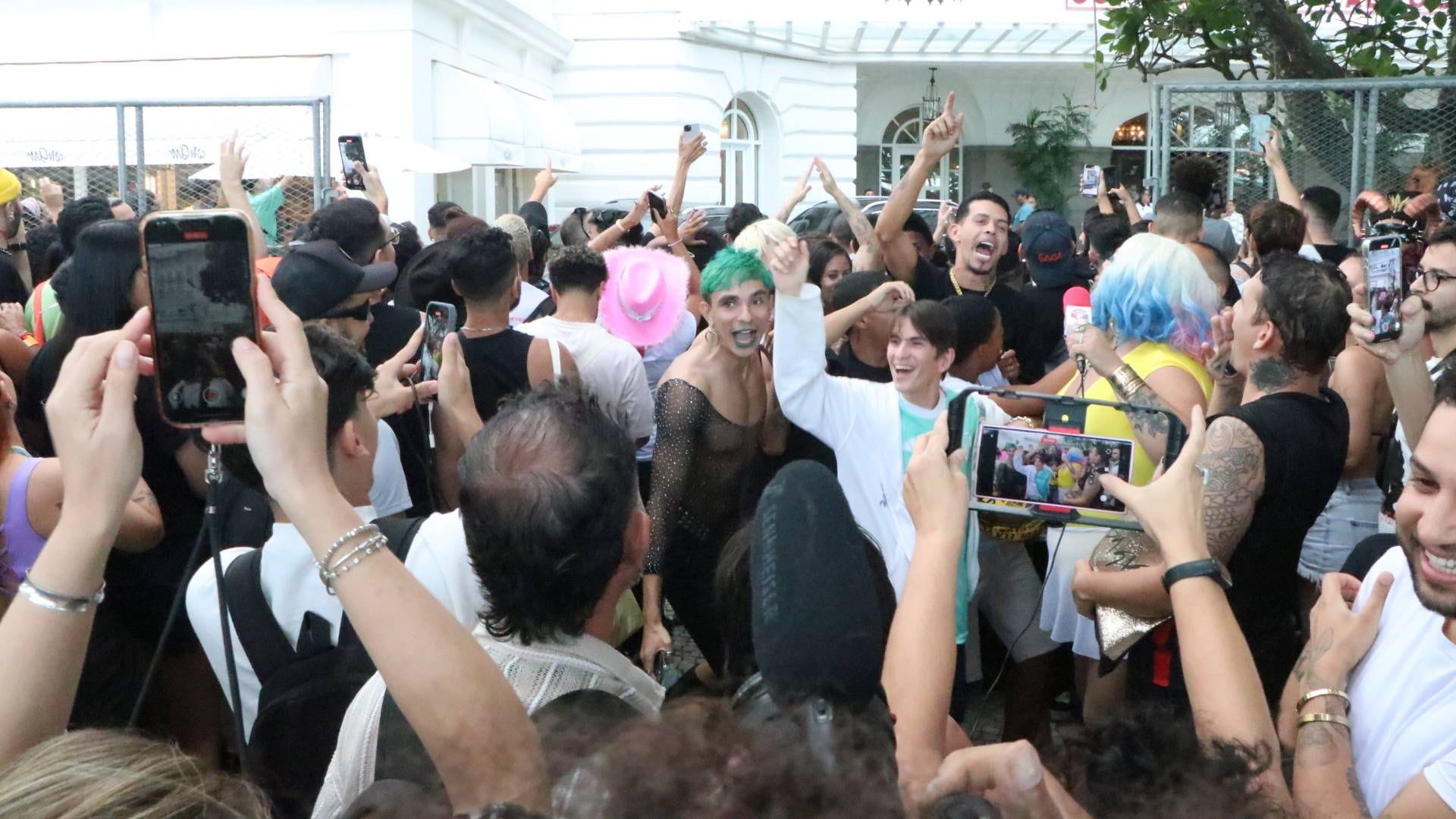 Konzert von Lady Gaga in Rio: Millionen Menschen fluteten die Copacabana. Konzert von Lady Gaga in Rio: Millionen Menschen fluteten die Copacabana.