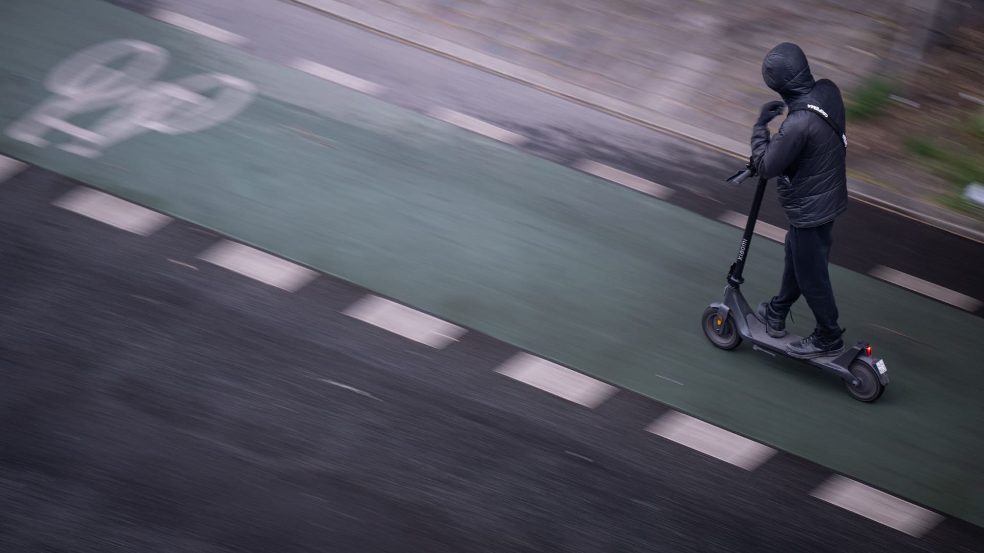 Mit einem E-Scooter unterwegs