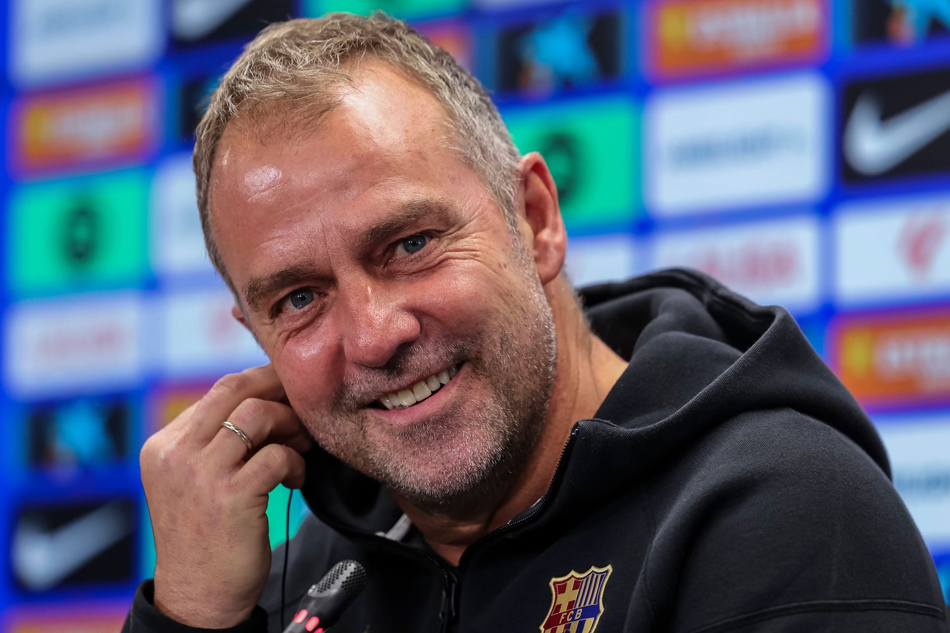 Hansi Flick: Der ehemalige Bundestrainer ist seit Sommer 2024 beim FC Barcelona unter Vertrag.
