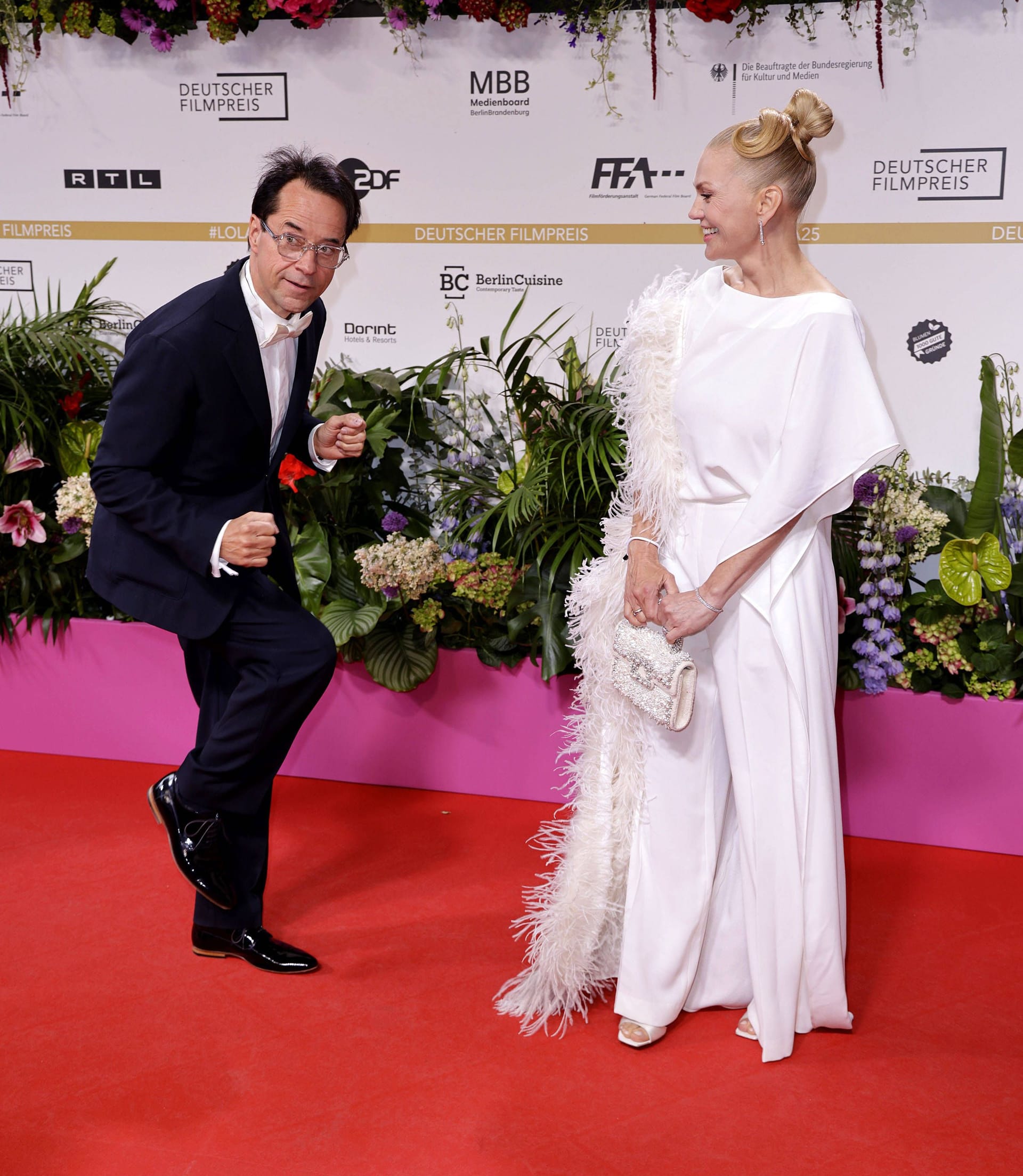 Jan Josef Liefers und Anna Loos alberten auf dem roten Teppich herum.