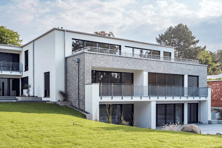 Das ist die Villa von Per Mertesacker in Döhren (Hannover).