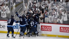 Ausgleich zwei Sekunden vor Schluss: Winnipeg in NHL weiter