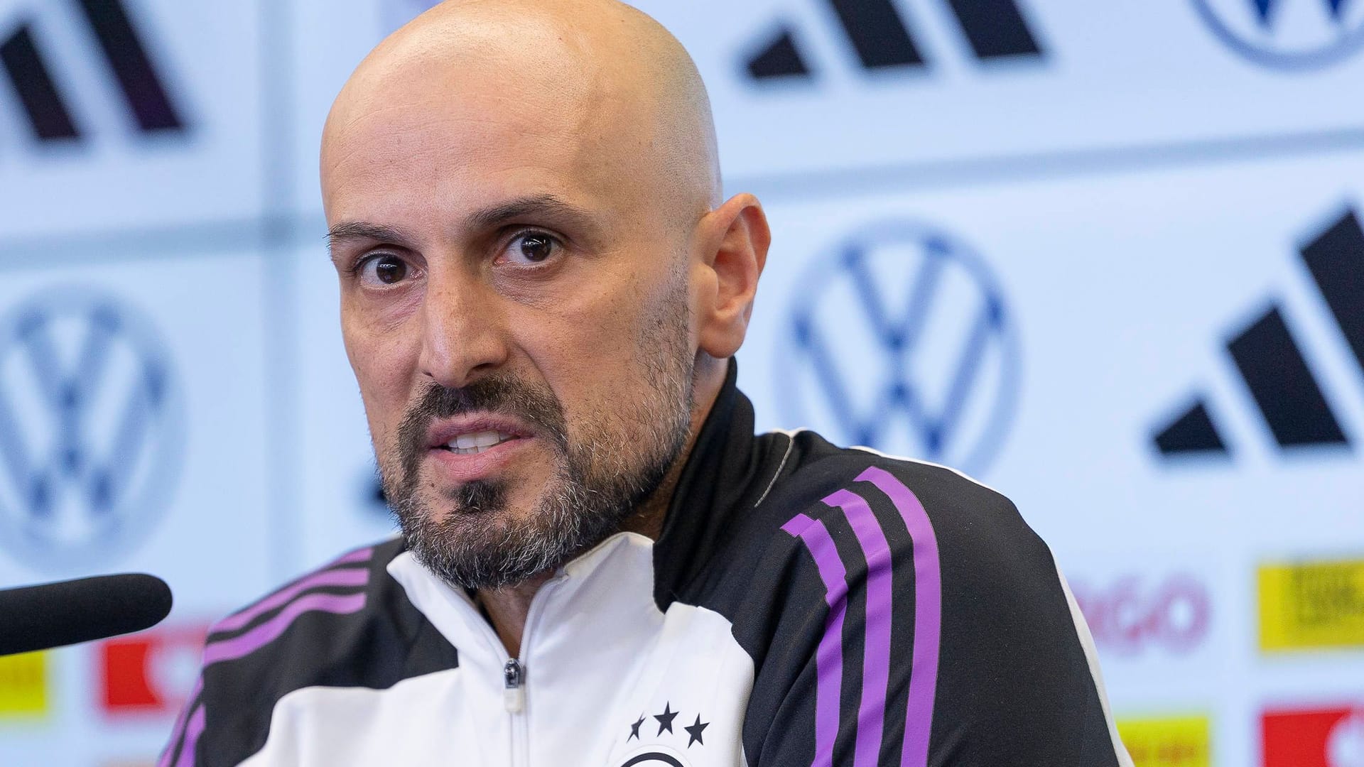 Antonio Di Salvo: Er ist seit 2021 Trainer der U21-Nationalmannschaft. Antonio Di Salvo: Er ist seit 2021 Trainer der U21-Nationalmannschaft.