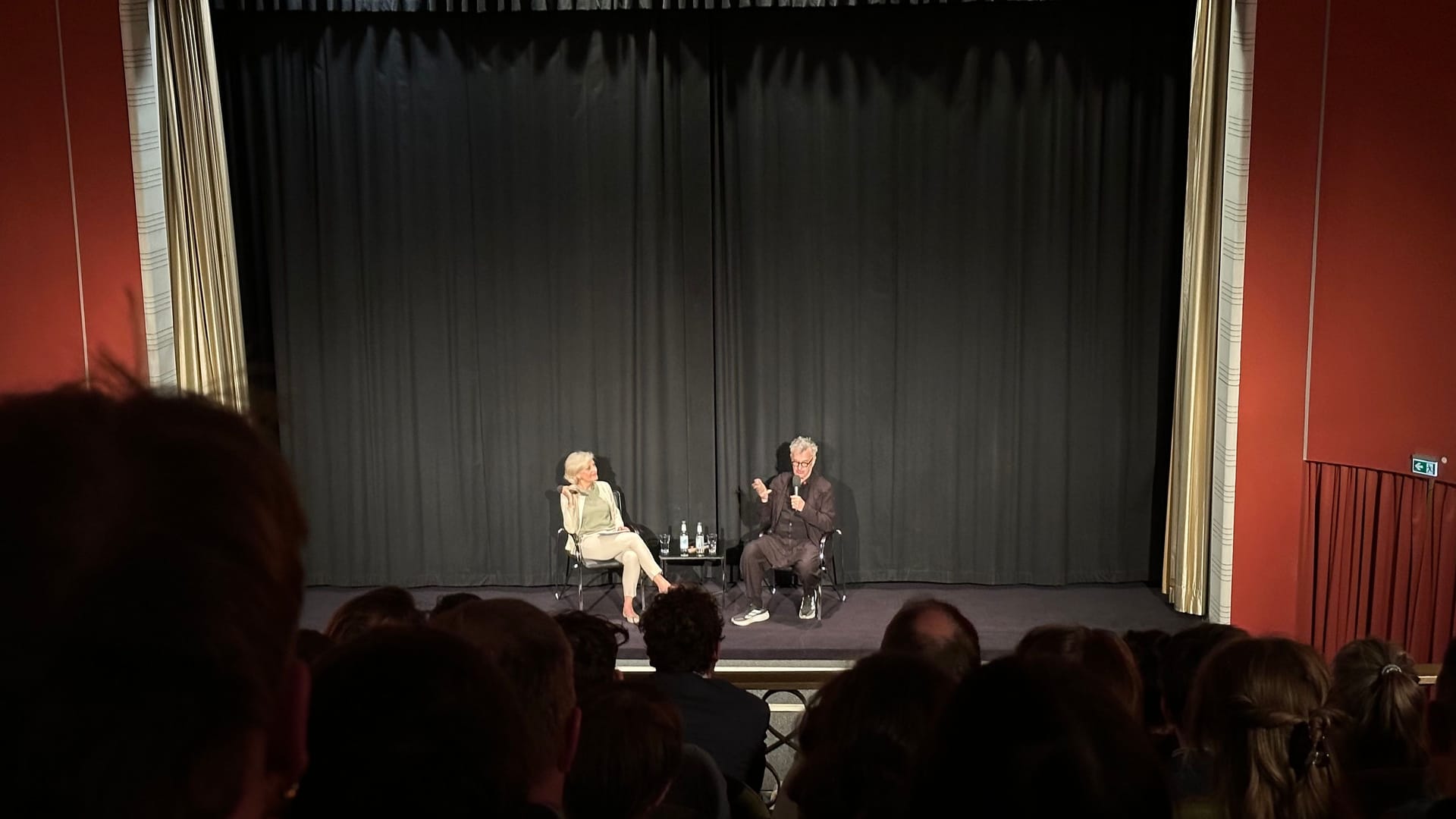 Wim Wenders im Cinema Paris: Bei einer Filmveranstaltung ging er auch auf den Tod von Margot Friedländer ein.