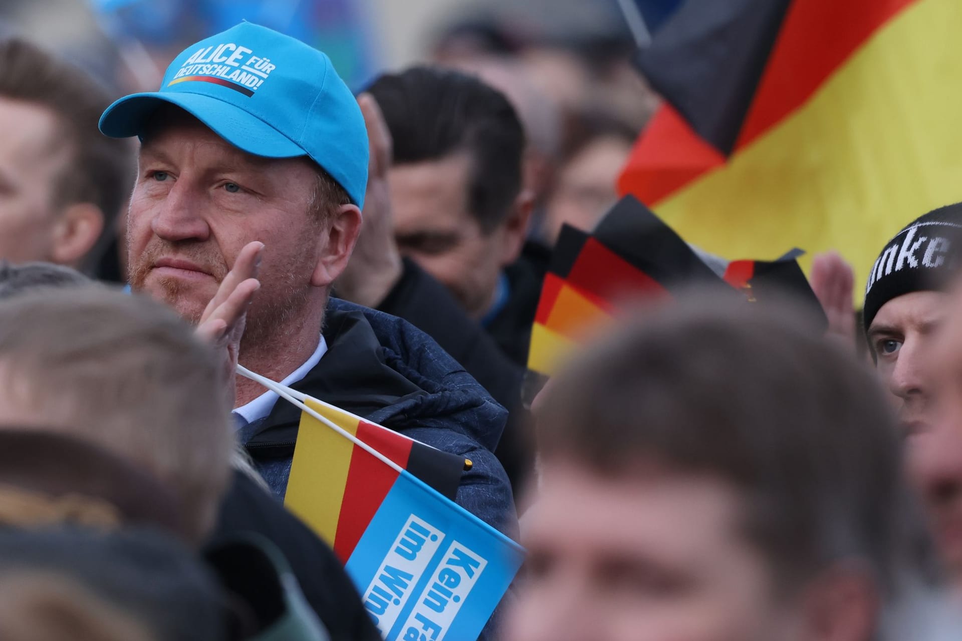 AfD-Anhänger im Wahlkampf: Was denken die Wähler der Partei wirklich?