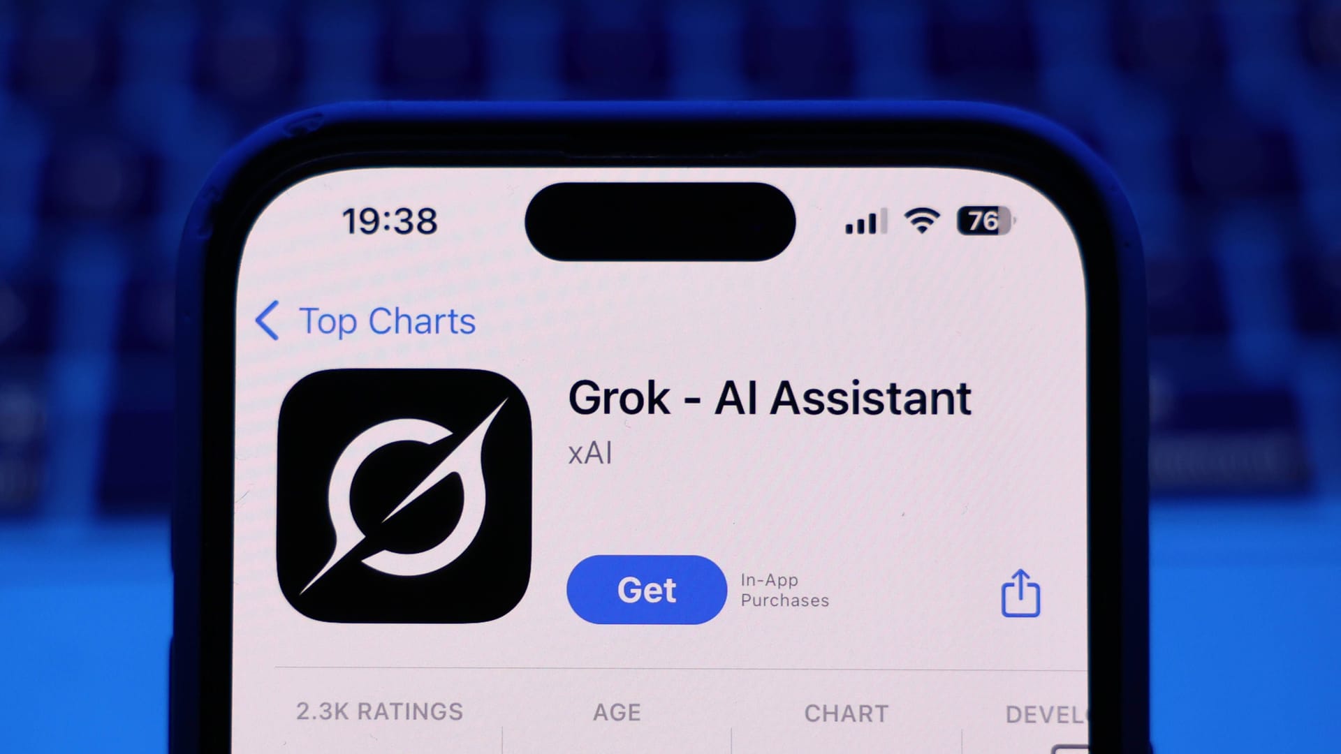 Chatbot Grok: Die KI von Elon Musk wollte sich mit einer Verschwörungstheorie auseinandersetzen – egal, was Nutzer sie fragten. Chatbot Grok: Die KI von Elon Musk wollte sich mit einer Verschwörungstheorie auseinandersetzen – egal, was Nutzer sie fragten.