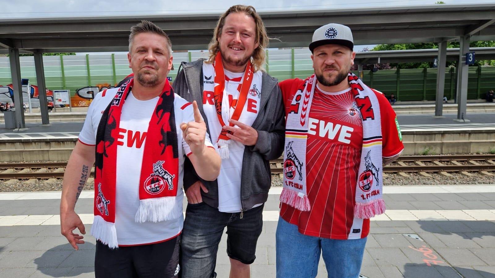 Marco (links) mit seinen beiden Freunden.
