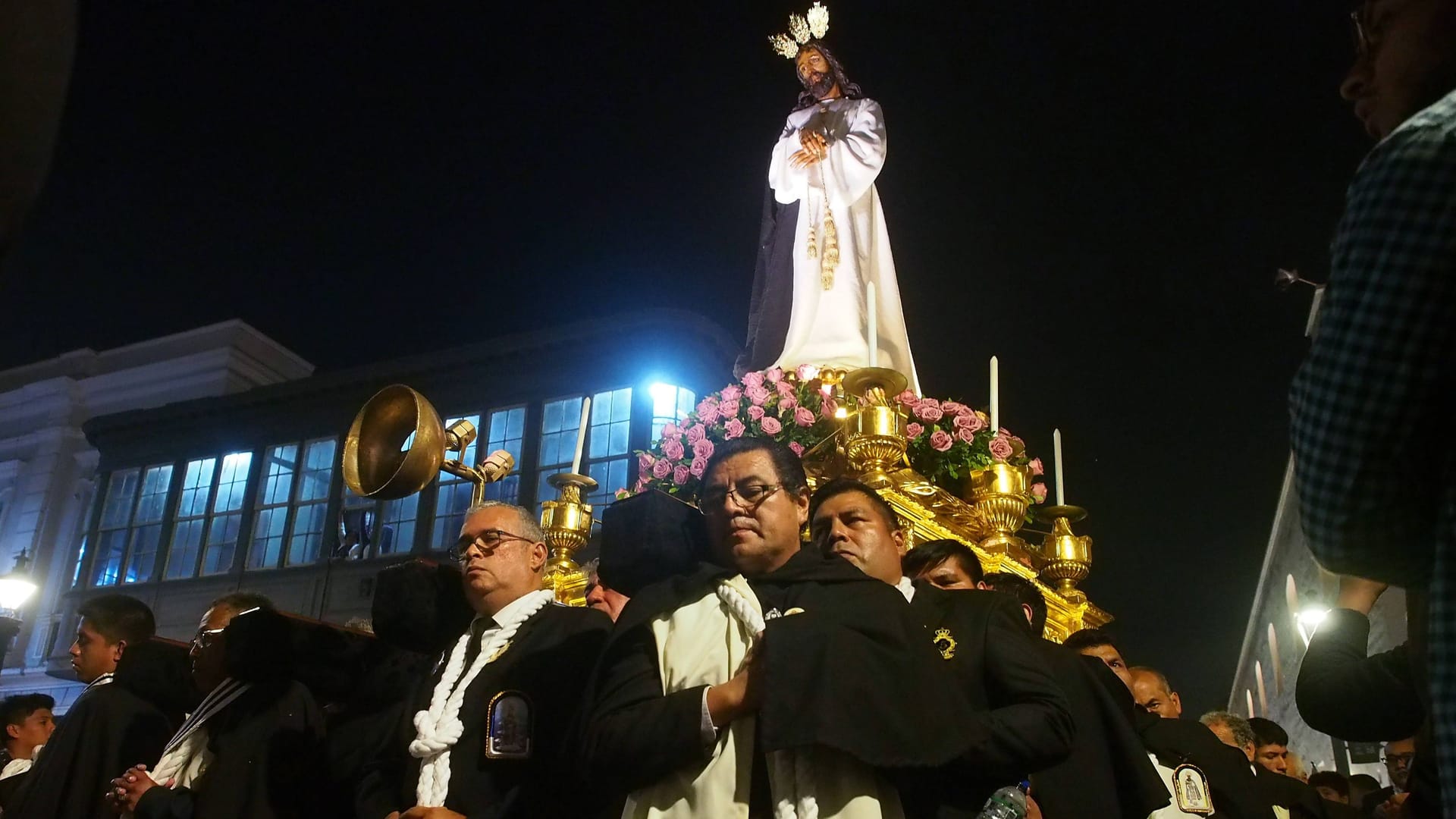 Osterprozession in Lima: Peru gilt als tief religiöses Land. Papst Leo XIV. sammelte dort jahrelang Erfahrungen.