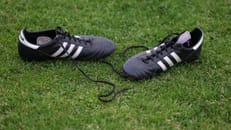 Transfrauen aus Frauenfußballteams in England verbannt