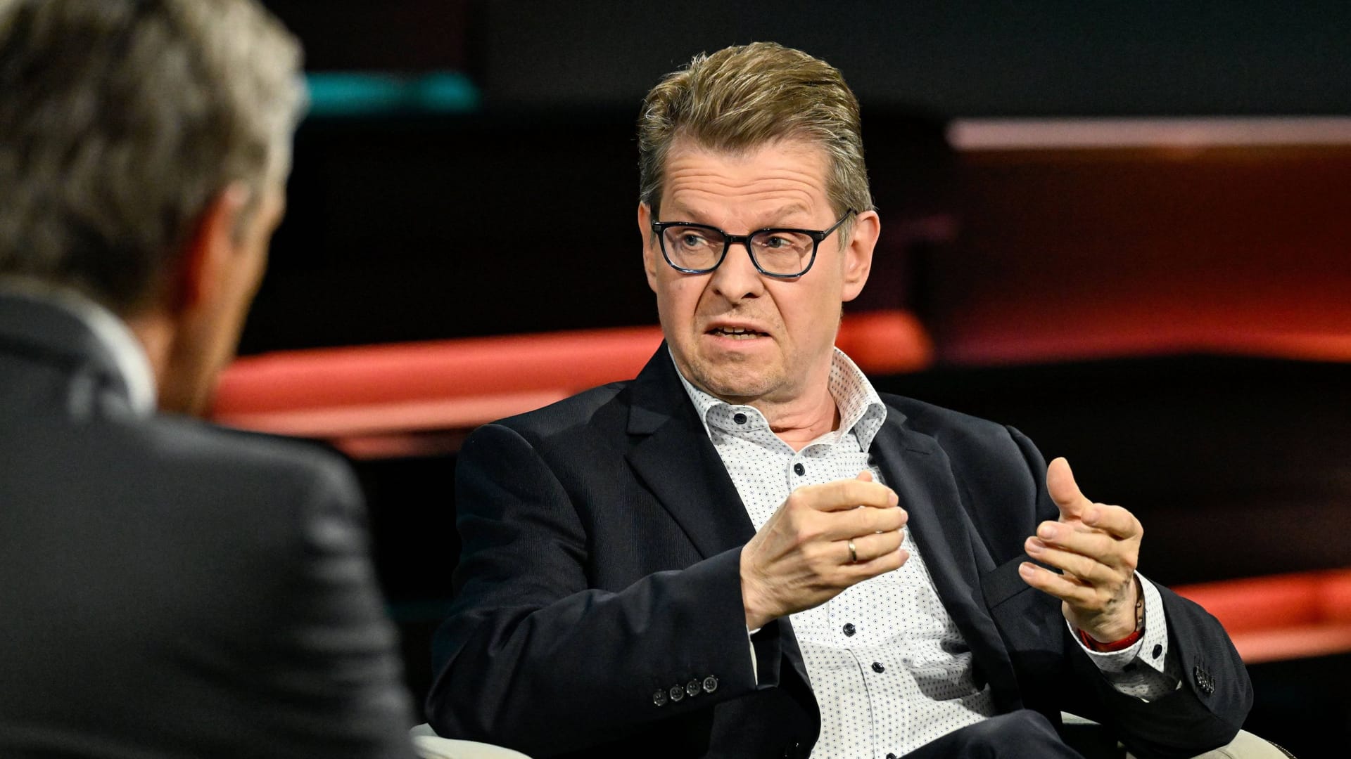 Ralf Stegner (Archivbild): Der SPD-Politiker verteidigte seine Reise nach Baku.