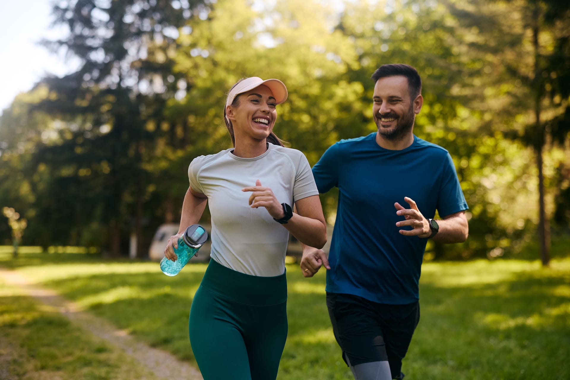 Joggen: Regelmäßiges Ausdauertraining bietet zahlreiche positive Effekte für den Körper.