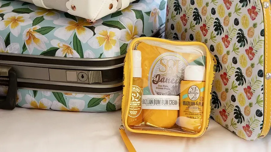 Die Körperpflegesets von Sol de Janeiro eignen sich gut als Geschenk zum Muttertag.
