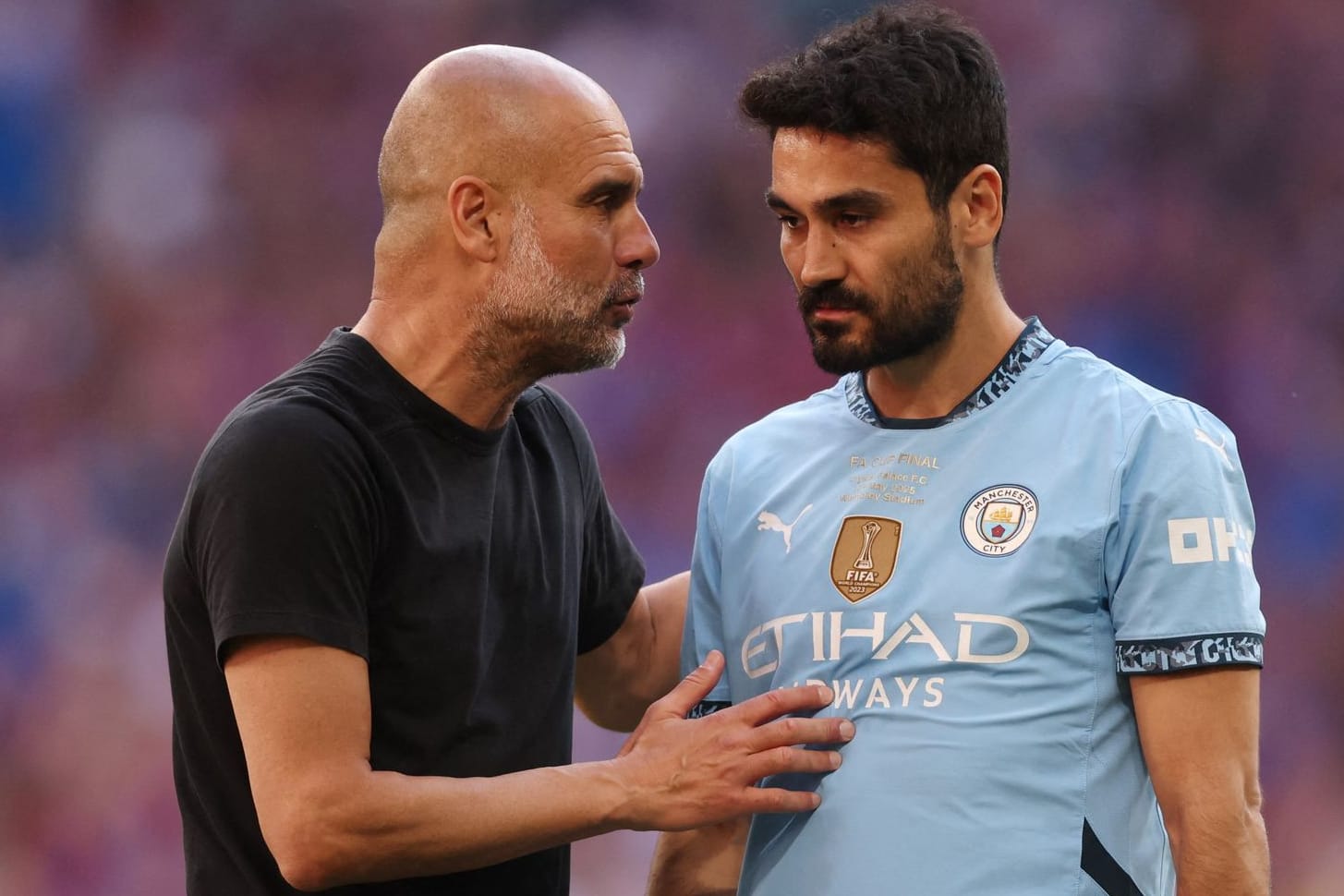 İlkay Gündoğan (r.) erzielte das erste Tor von Manchester City.