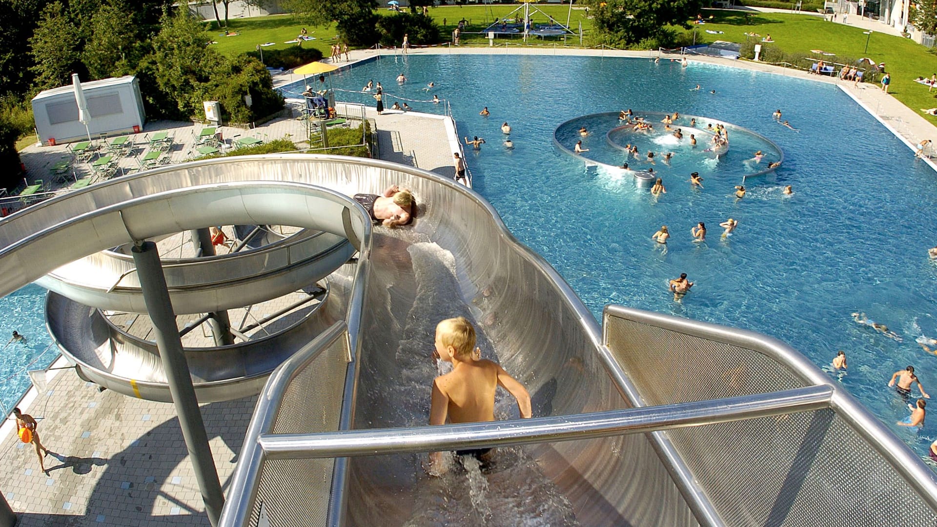 Freibad West, Rutsche