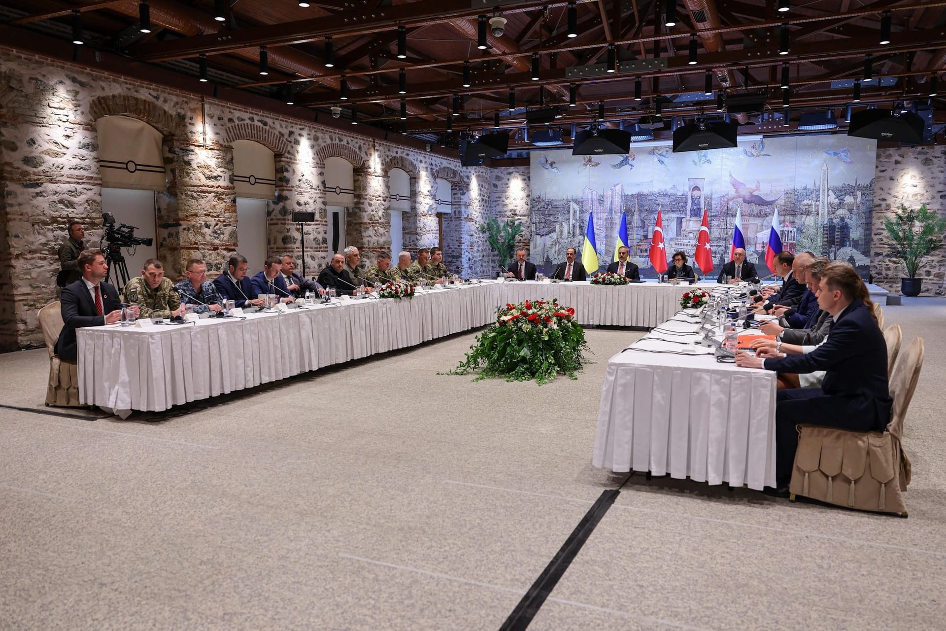 Ukraine-Krieg - Verhandlungen in Istanbul