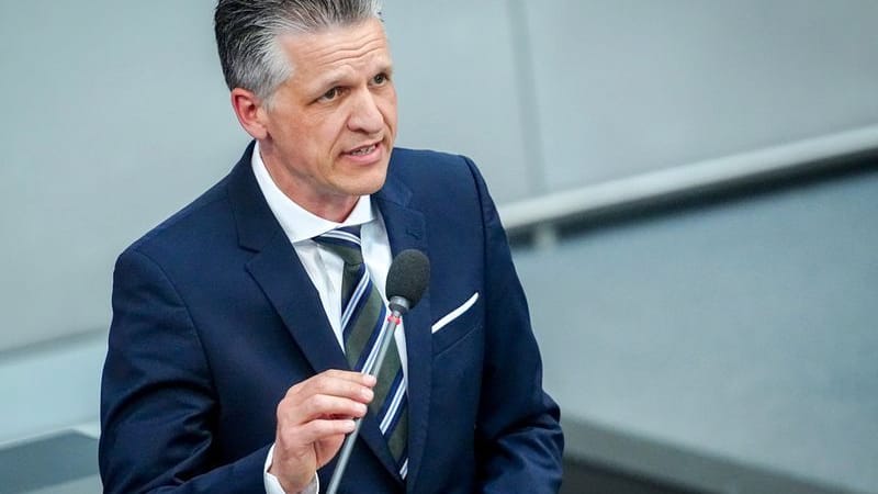 Thorsten Frei (CDU), Chef des Bundeskanzleramts und Bundesminister für besondere Aufgaben, spricht im Bundestag.
