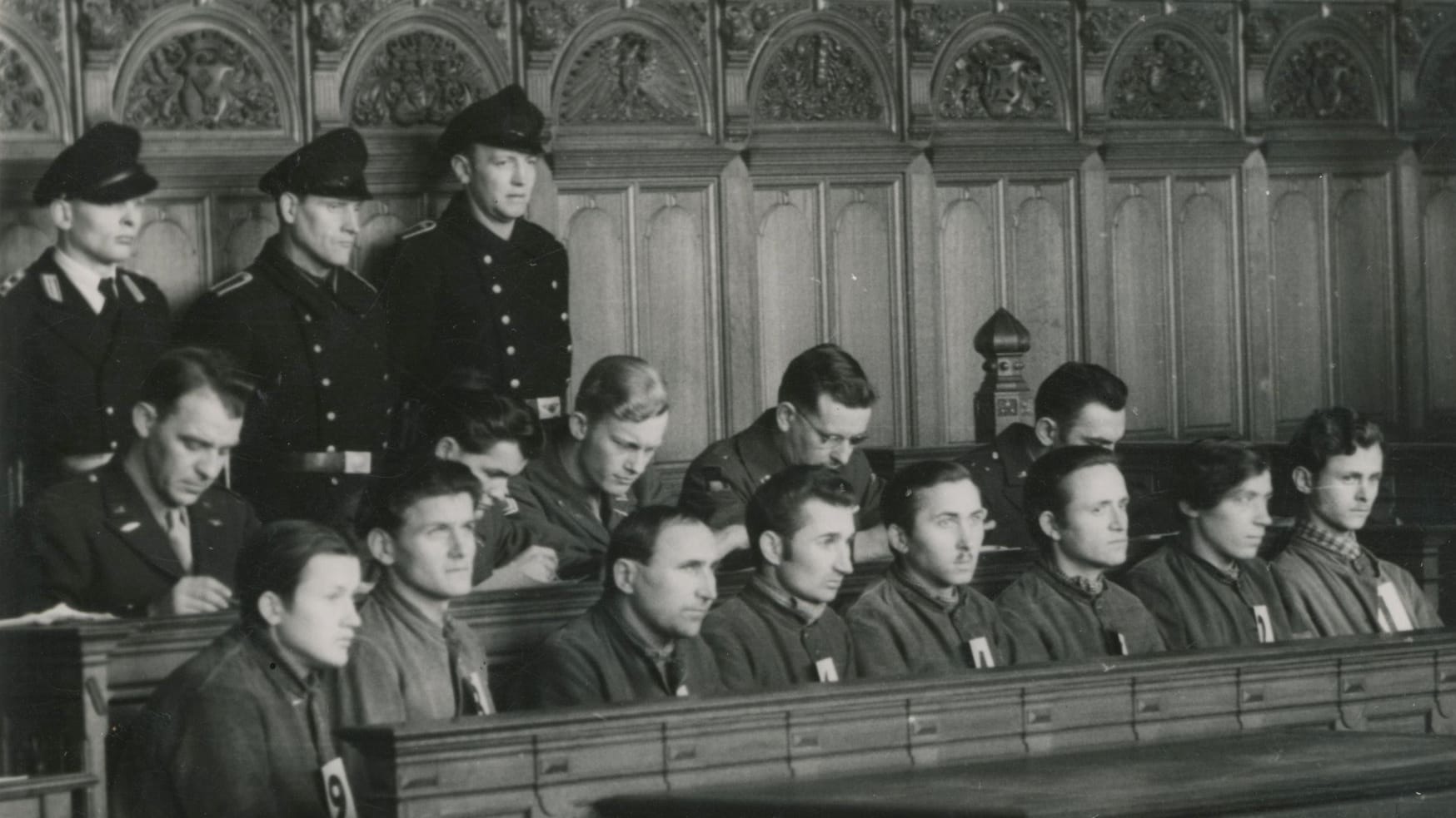 Im Februar 1946 fand der Strafprozess gegen die acht Polen vor dem Oberen Militärgericht statt. Im Februar 1946 fand der Strafprozess gegen die acht Polen vor dem Oberen Militärgericht statt.