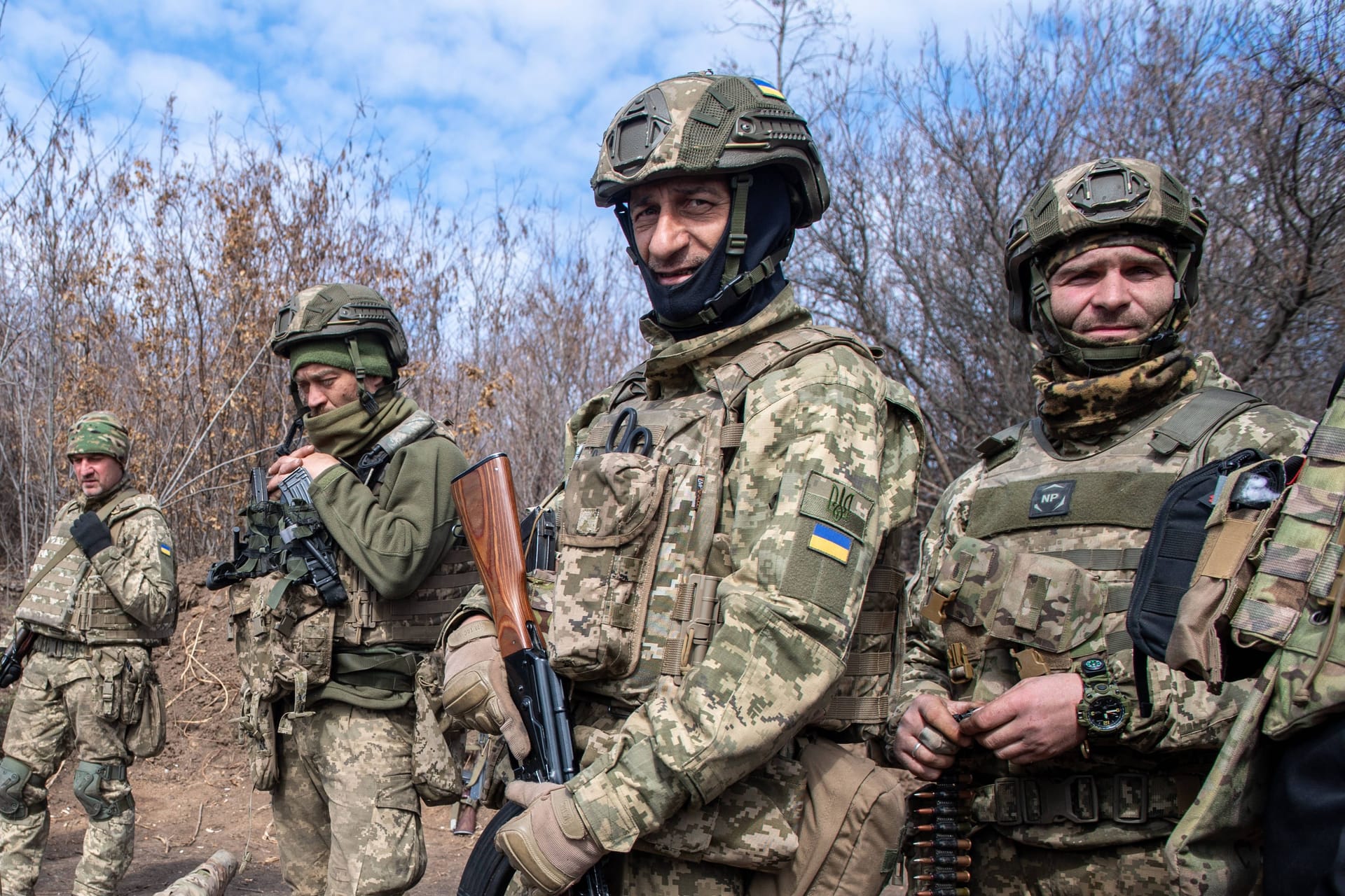Ukrainische Soldaten im Donbass. Sie geraten zunehmend unter Druck russischer Angriffe. (Archivbild)
