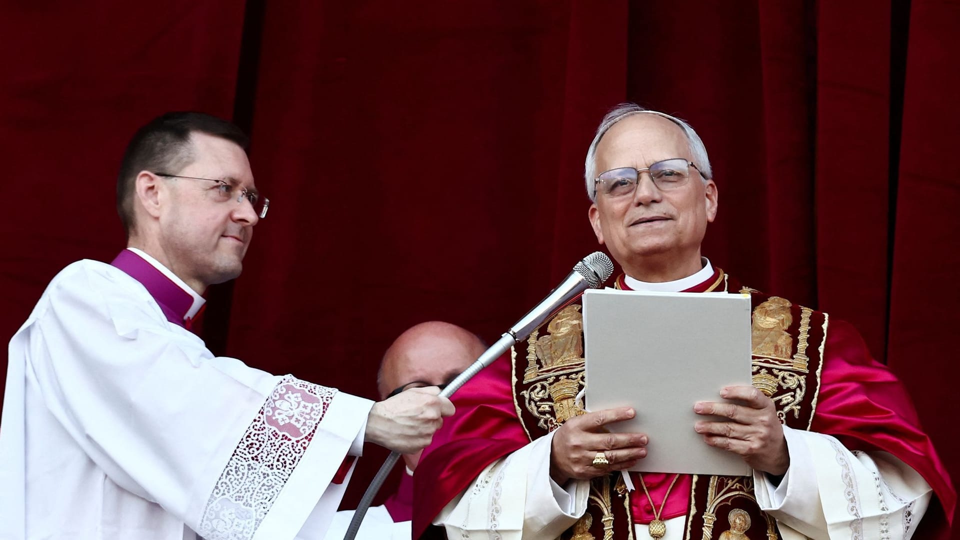 Der neue Papst Leo XIV, Cardinal Robert Prevost aus den USA.v