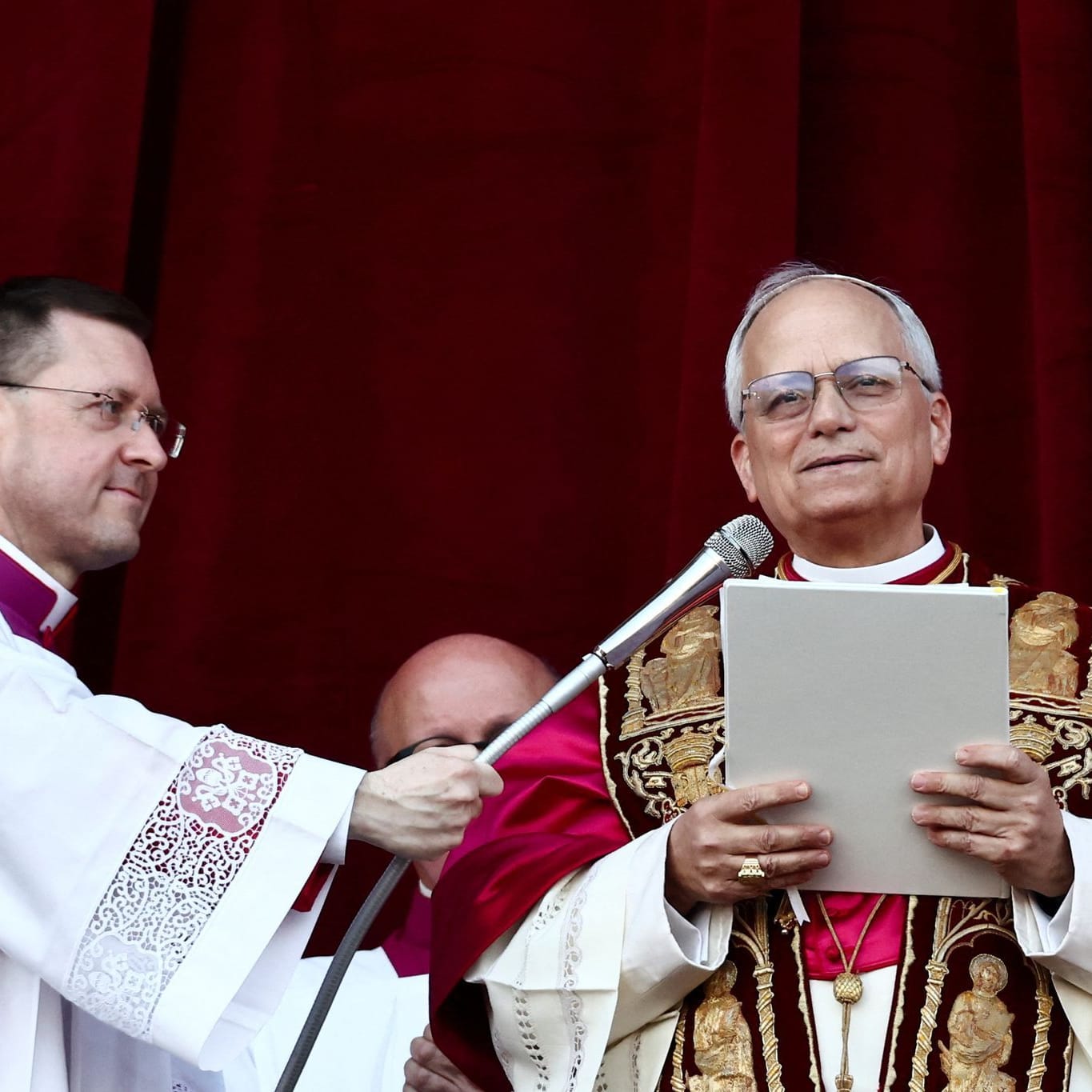 Der neue Papst Leo XIV, Cardinal Robert Prevost aus den USA.v