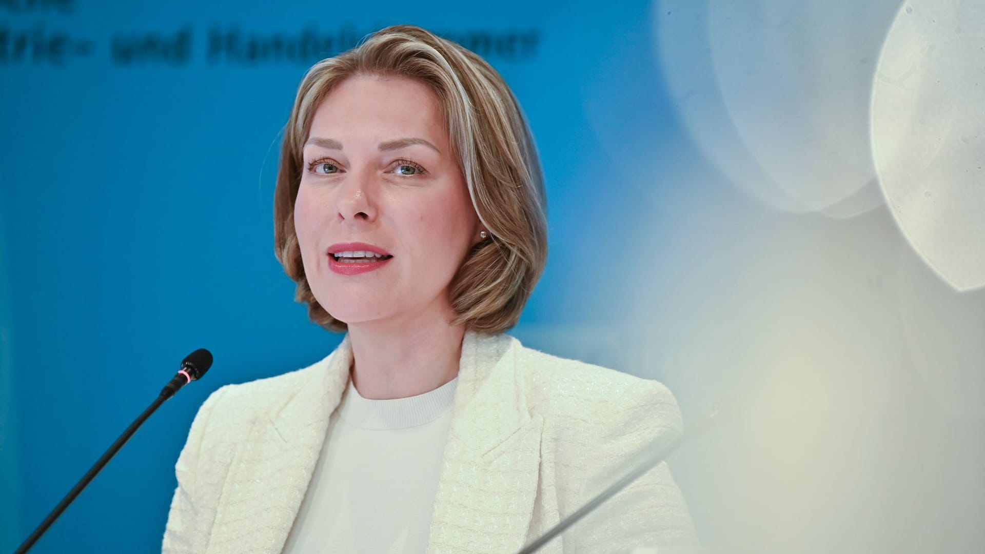 DIHK-Konjunkturumfrage Frühsommer 2025
