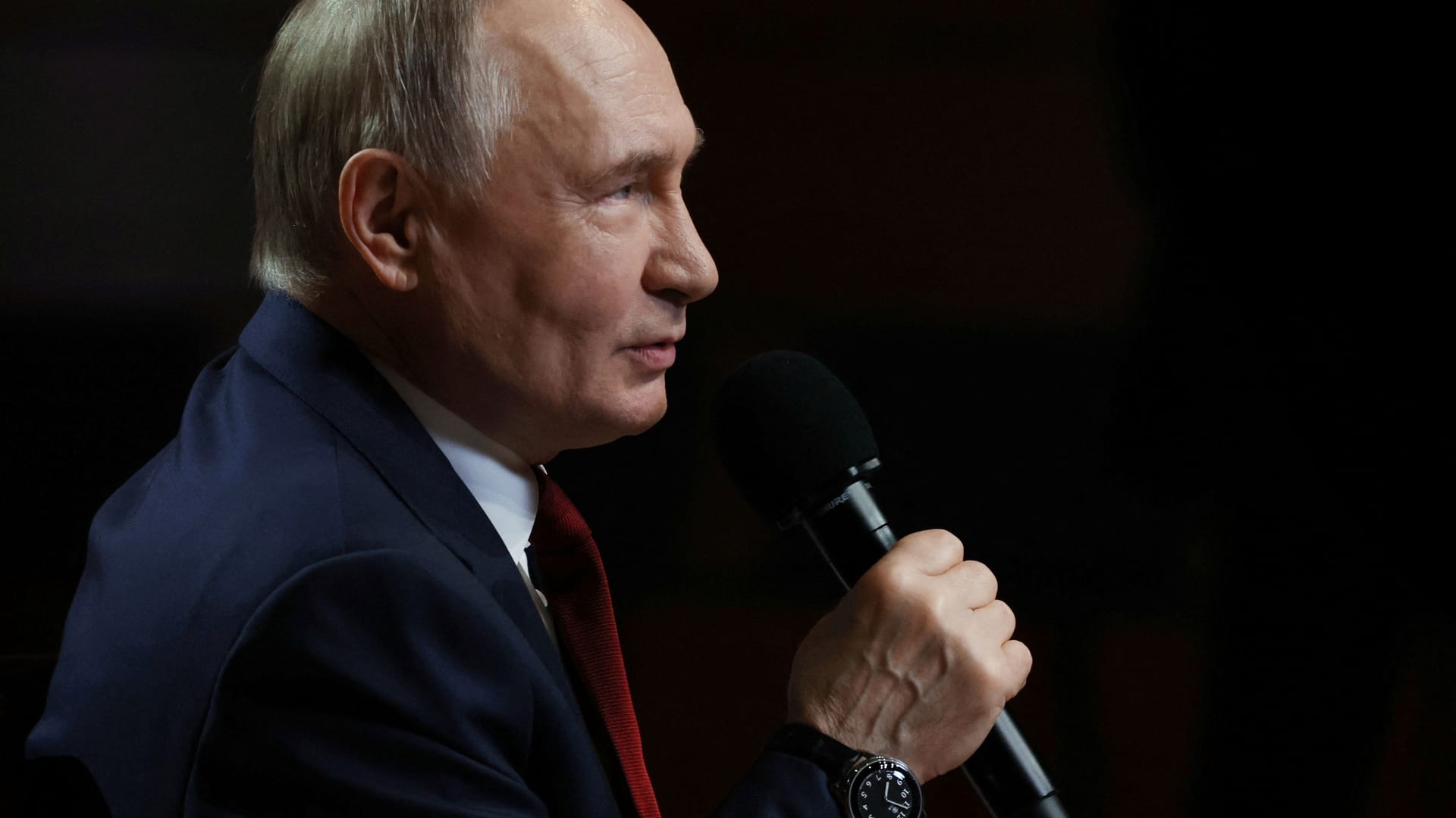 Putin in einer Musikschule in der Region Krasnodar: "Mit der Mentalität eines Terroristen".