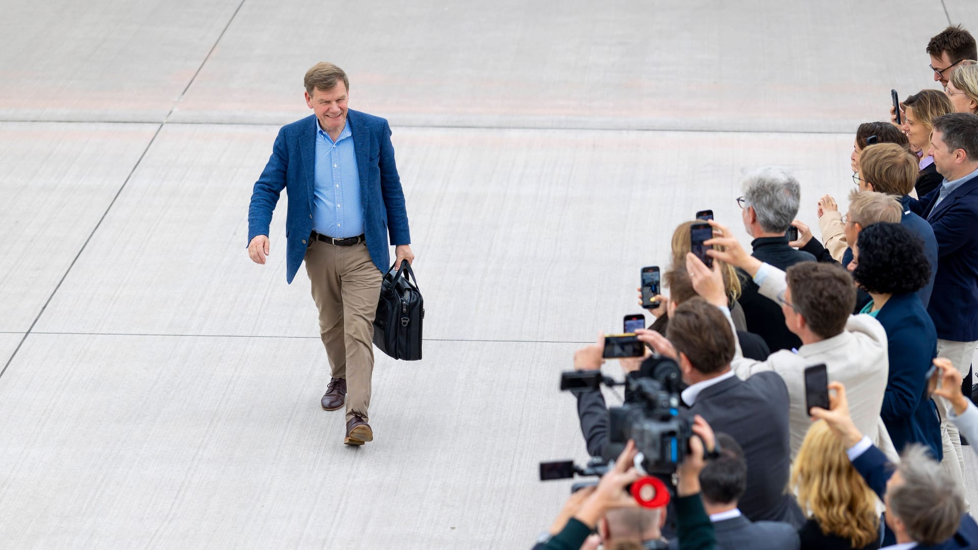 Neu im Amt: Eine seiner ersten Reisen führen Außenminister Johann Wadephul nach Israel.